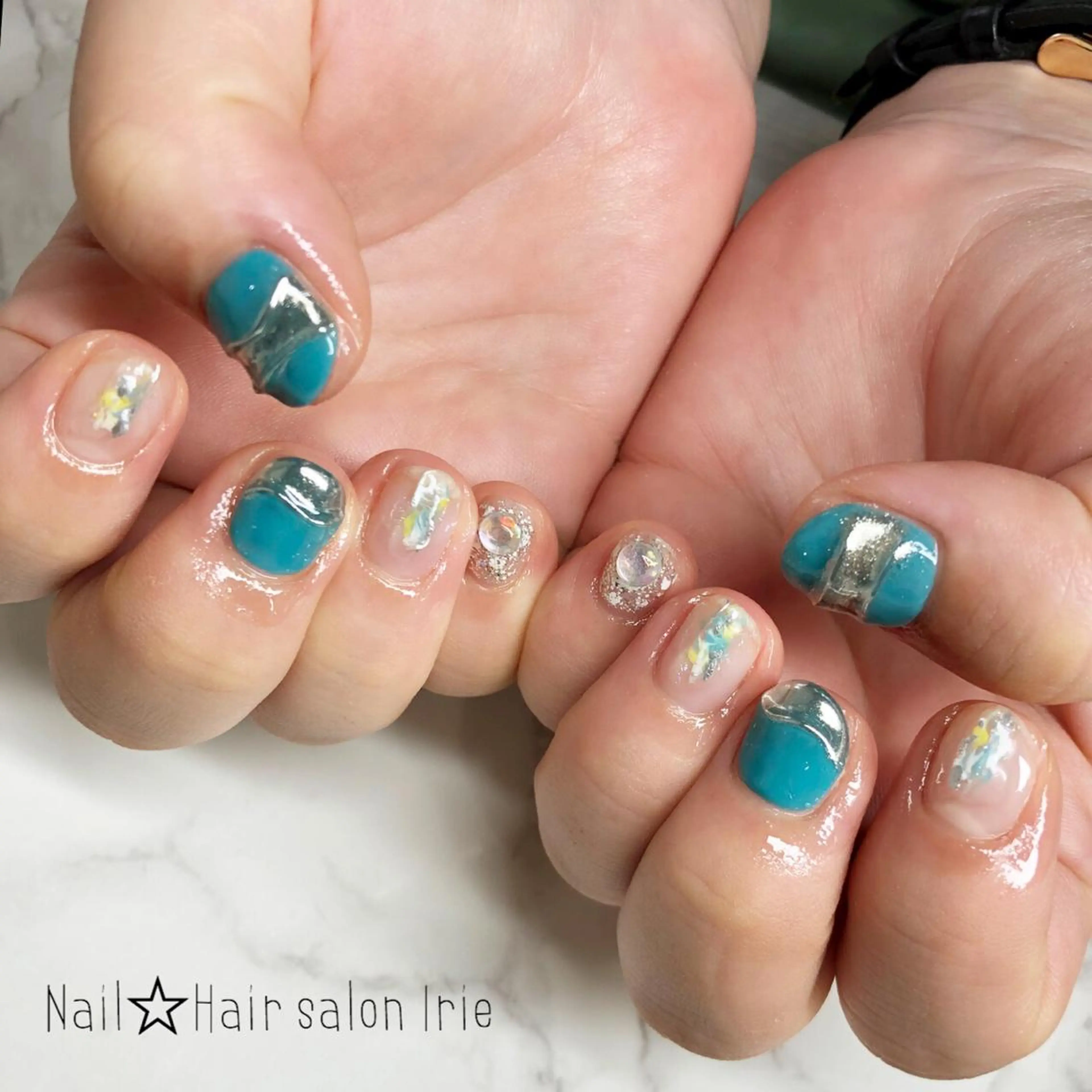 ネイル Hair salon Irie所属・與儀 知佳のネイルデザイン