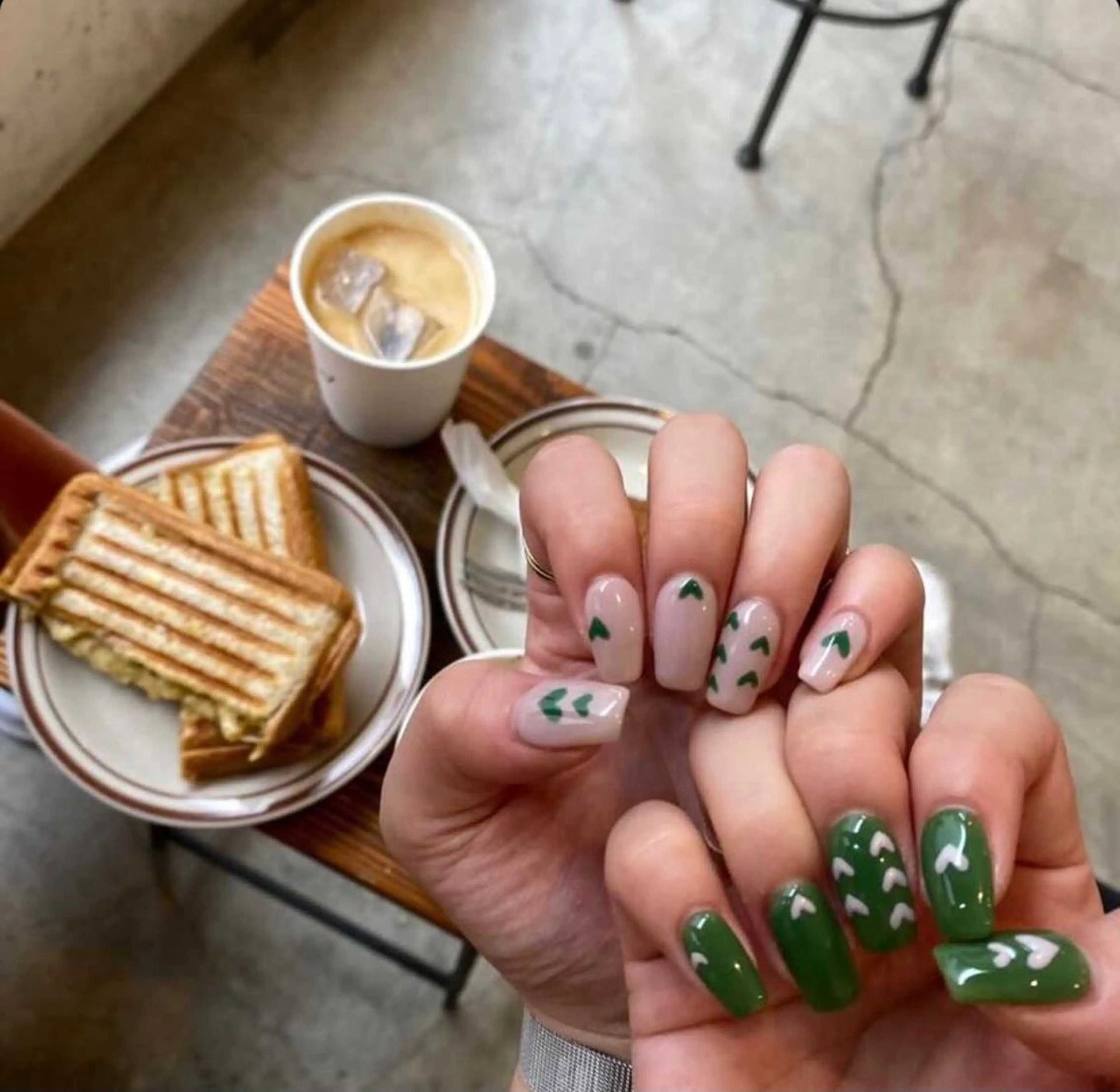 ネイル 持ち込み ニュアンスネイル Charme. NOBUKOのネイルデザイン