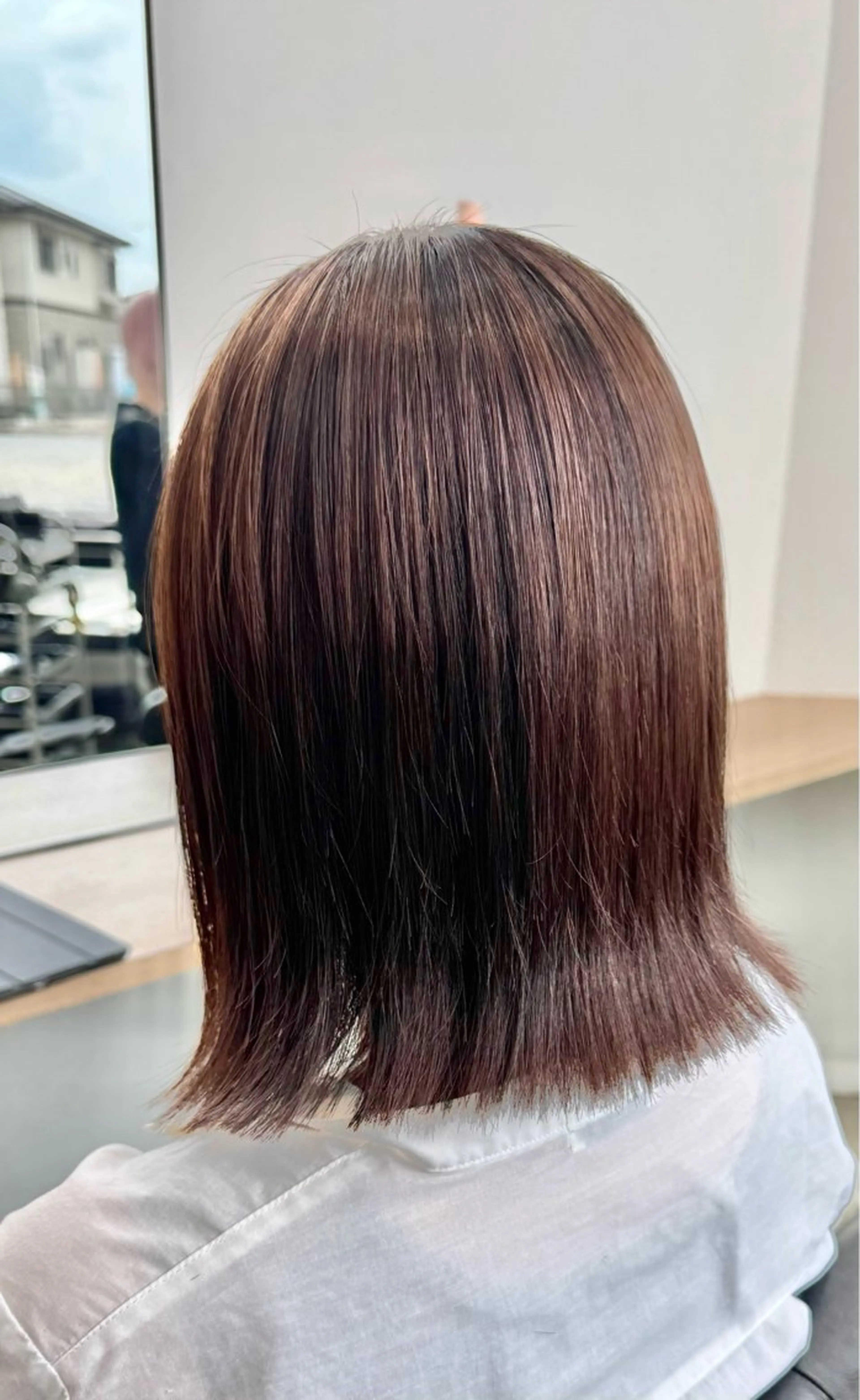 ミディアム 小川 真由子のヘアスタイル