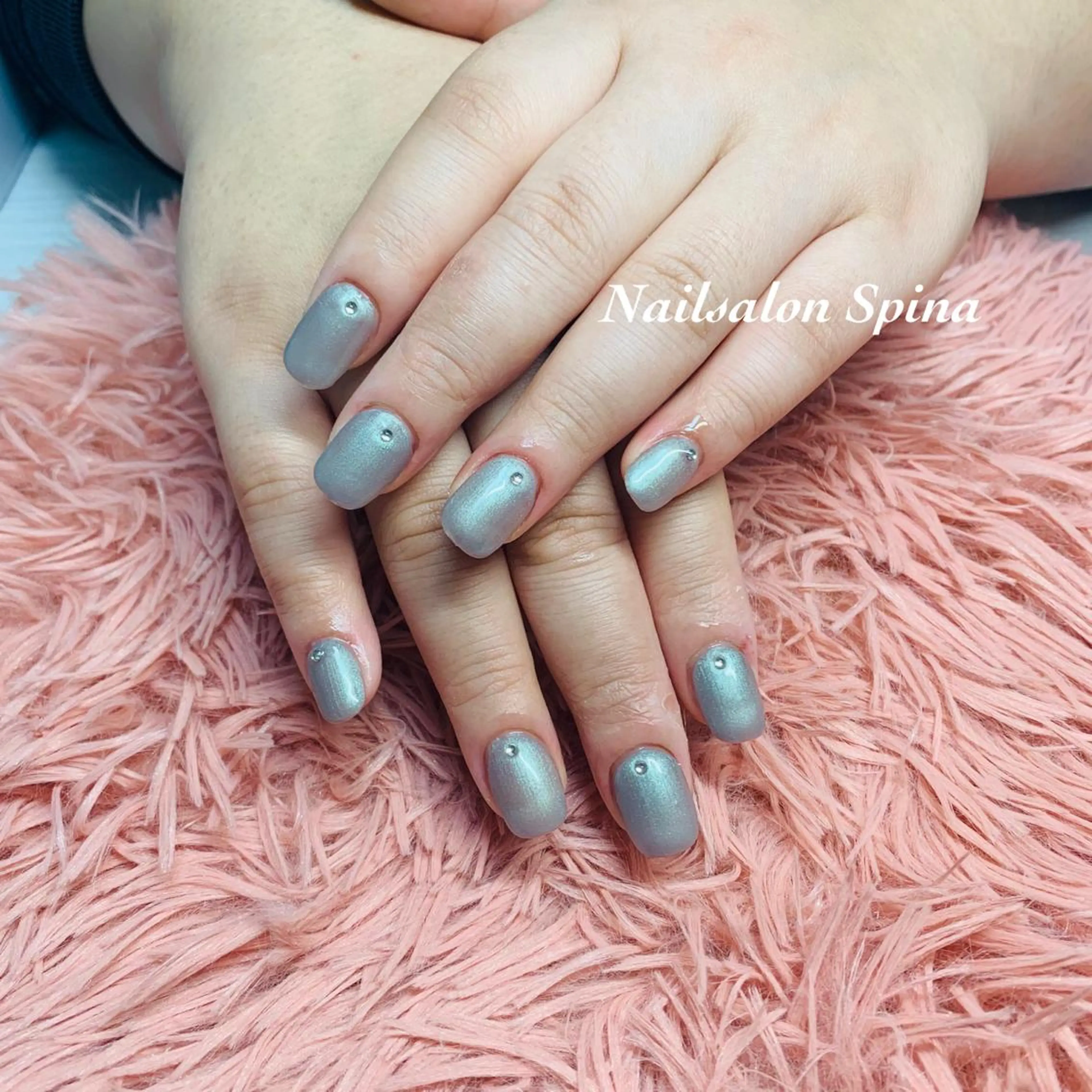 ネイル アートネイル 長さ出し ジェルネイル ワンカラーネイル シンプルネイル Nailsalon Spina 琴美のネイルデザイン