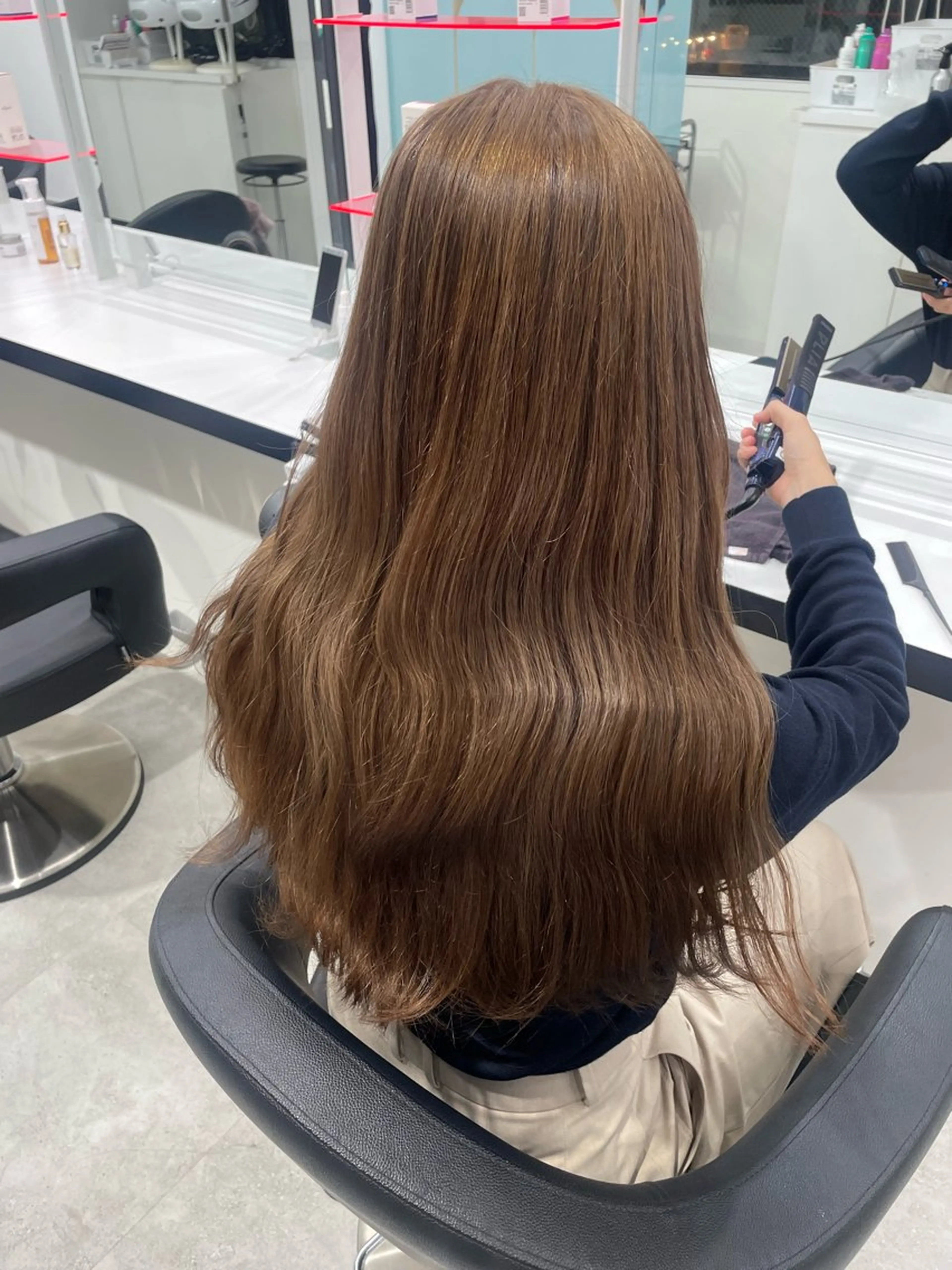 ロング カラー エフェクトブリーチ／ レイヤーカット／翔のヘアスタイル