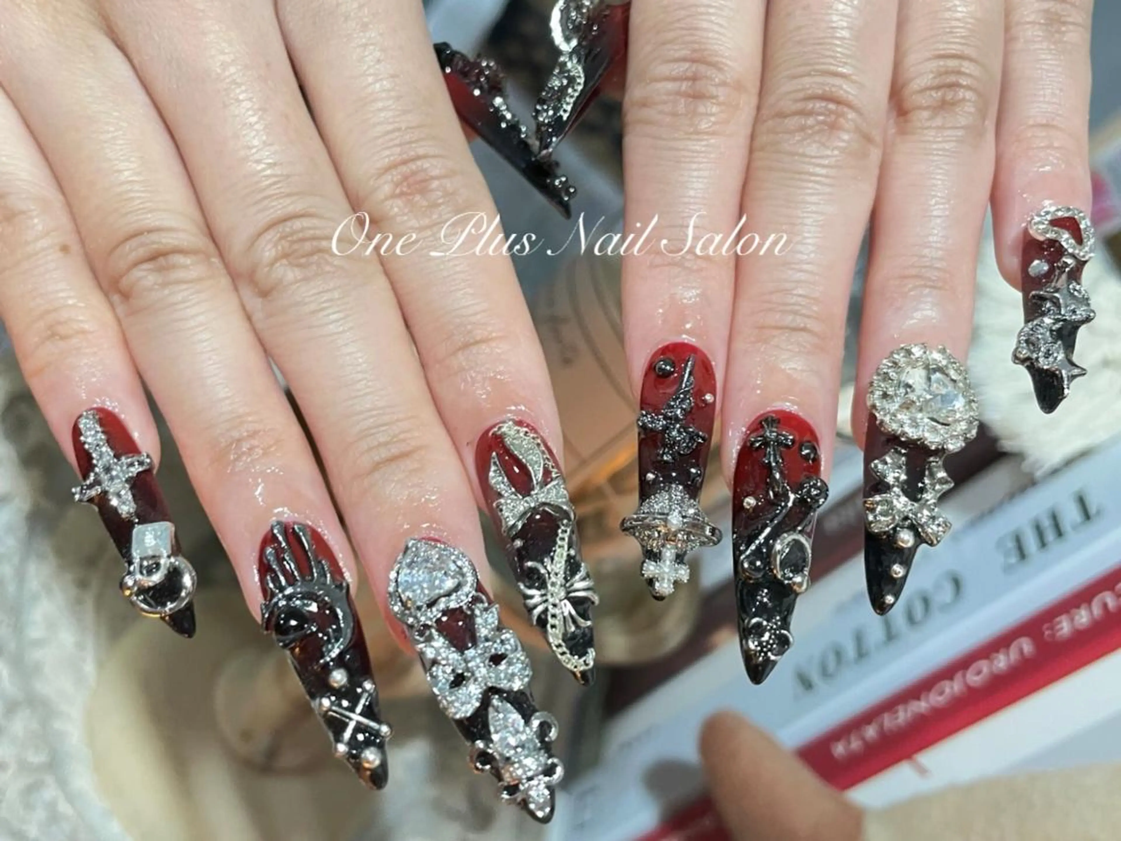 ネイル One Plus Nail Salonのネイルデザイン