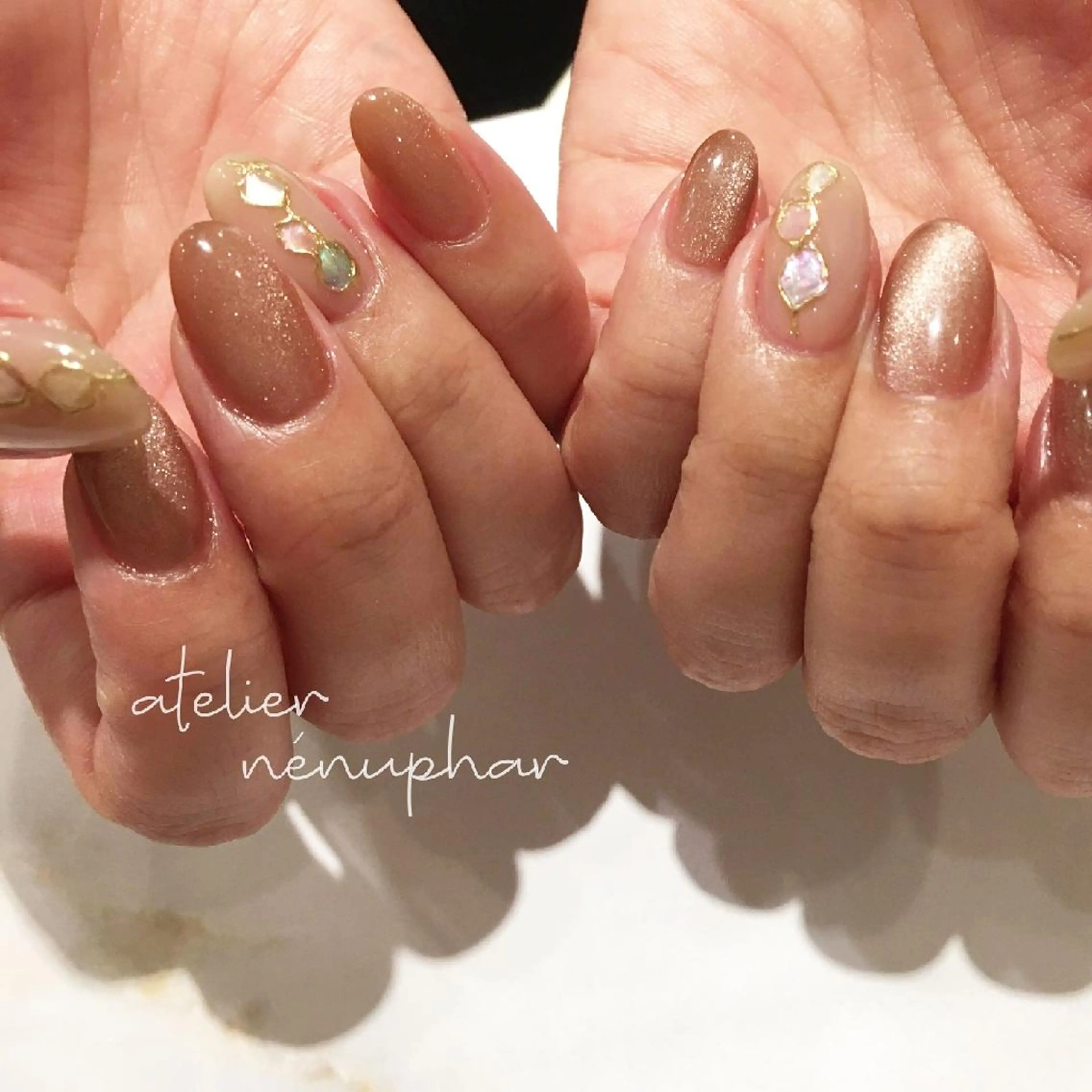 ネイル ブラウン マグネットネイル L’atelier Nenuphar所属・nénuphar misaのネイルデザイン