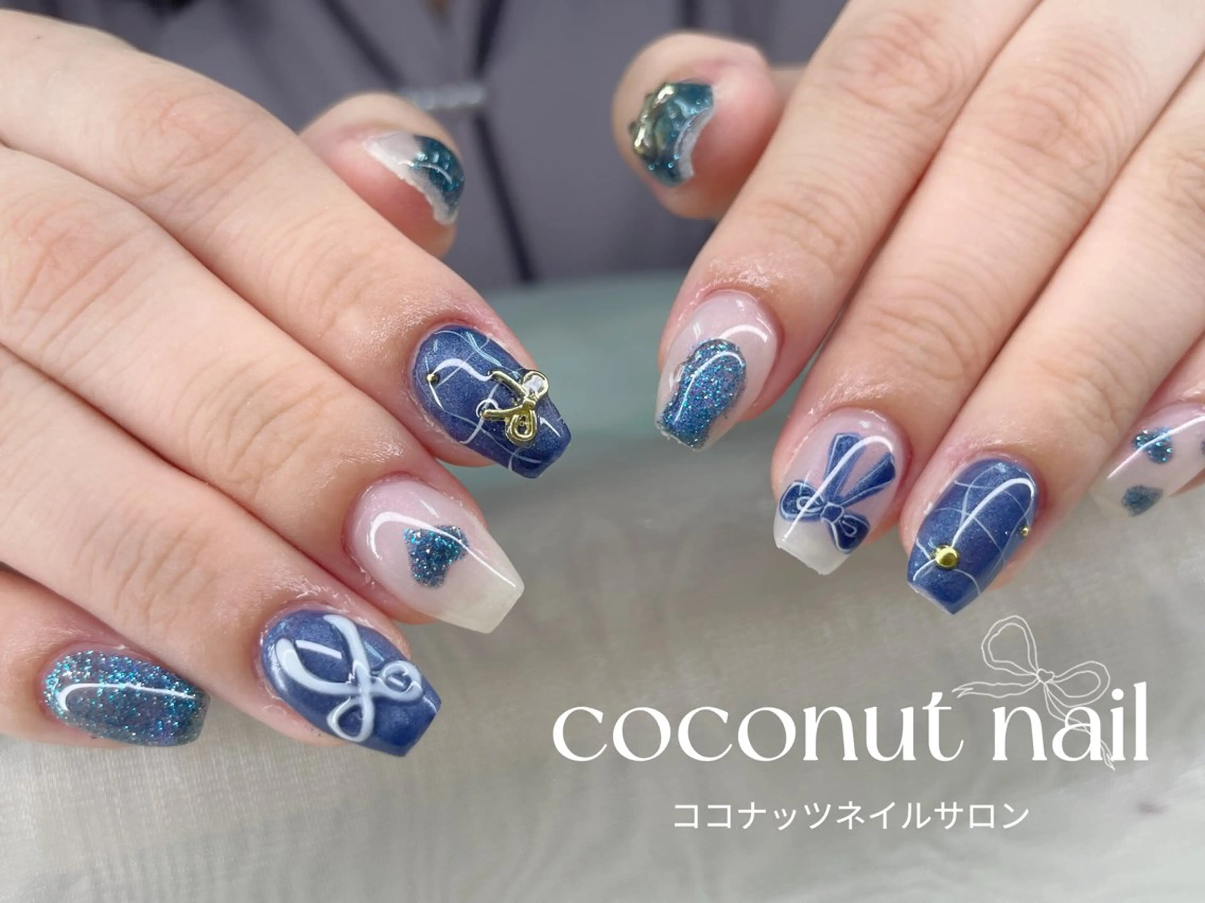 ネイル べっ甲ネイル フレンチネイル キラキラネイル マグネットネイル 大理石ネイル(マーブル) ハンドネイル 神田 ココナッツのネイルデザイン