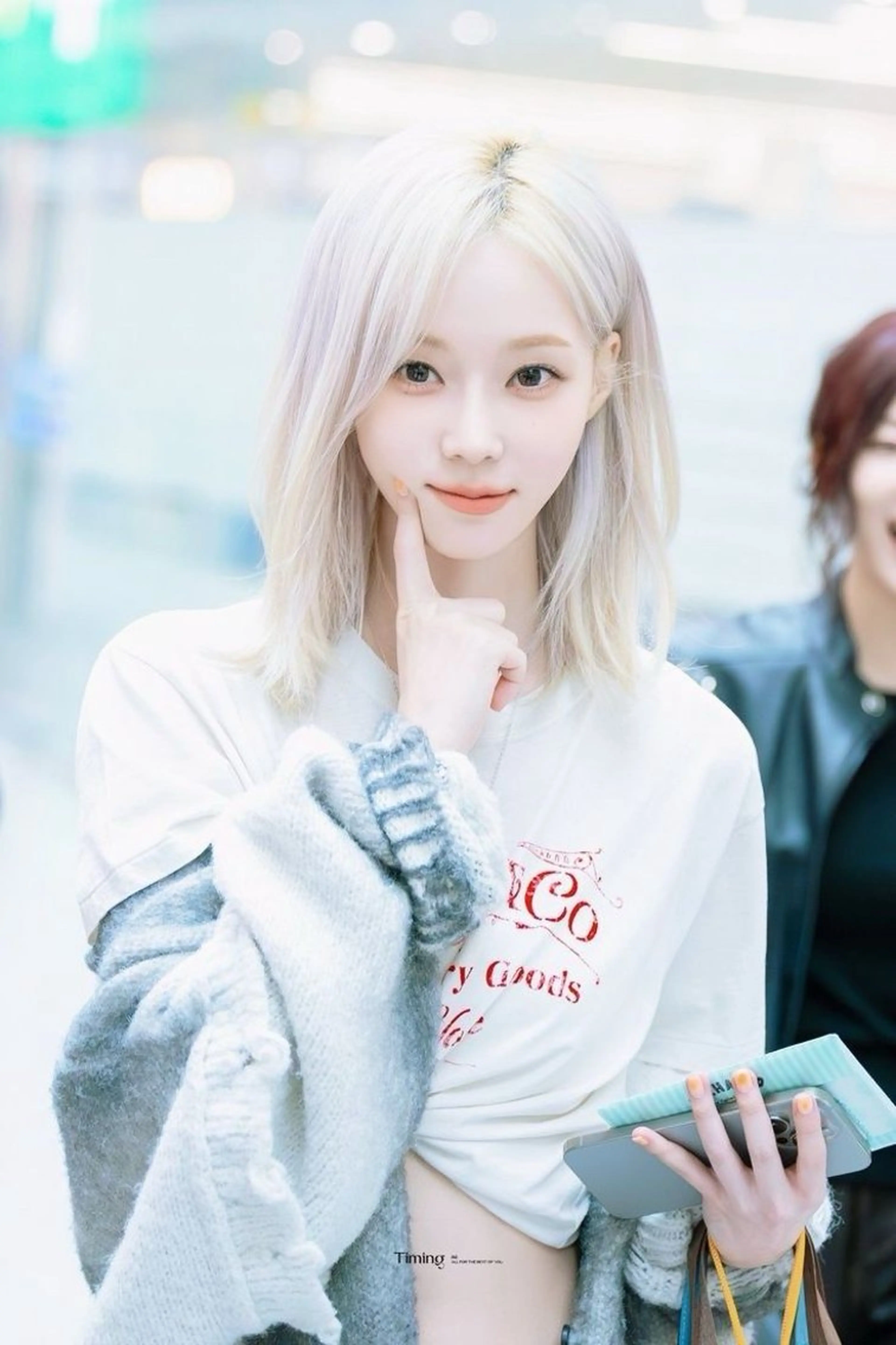 ロング カラー ハイトーン/韓国 レイヤー/るか🎀のヘアスタイル