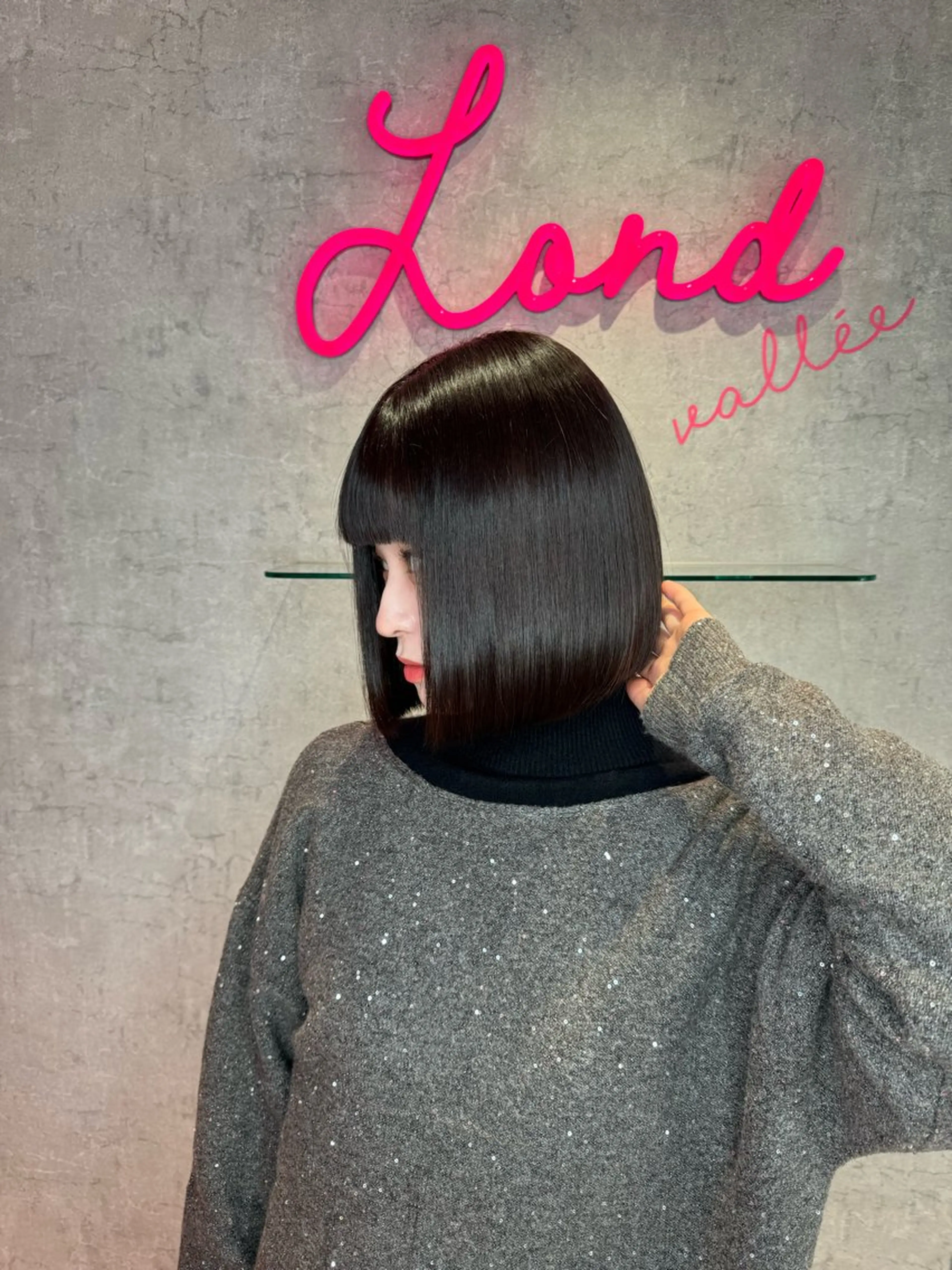 ミディアム カラー 切りっぱなしボブ ボブ くせ毛 髪質改善 韓国風ヘア カット ヘアカラー 縮毛矯正 トリートメント 🌹艶ボブの達人🌹 SYOHEIのヘアスタイル