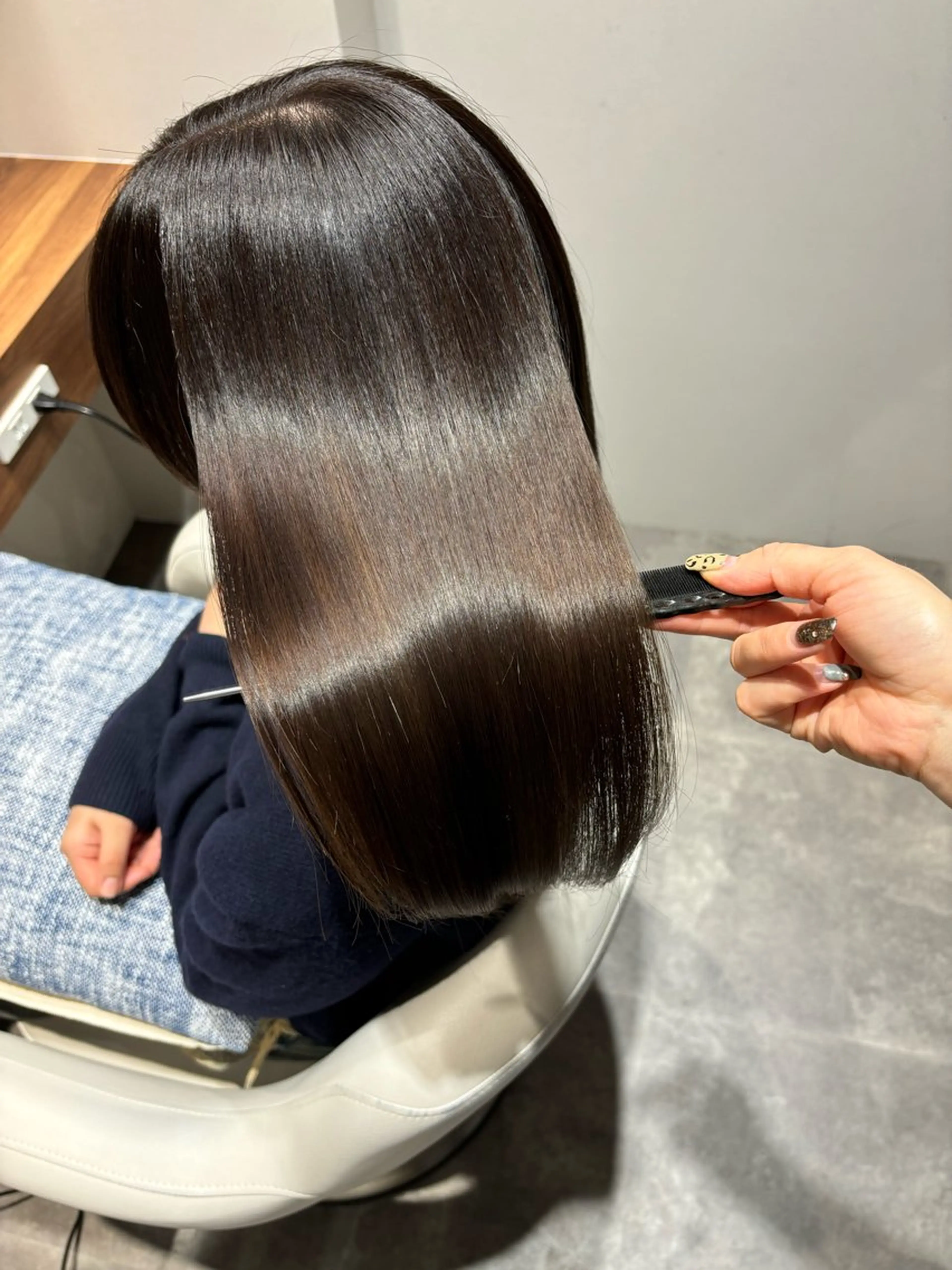 ミディアム トリートメント 美髪ヘア 🤍erikaのヘアスタイル