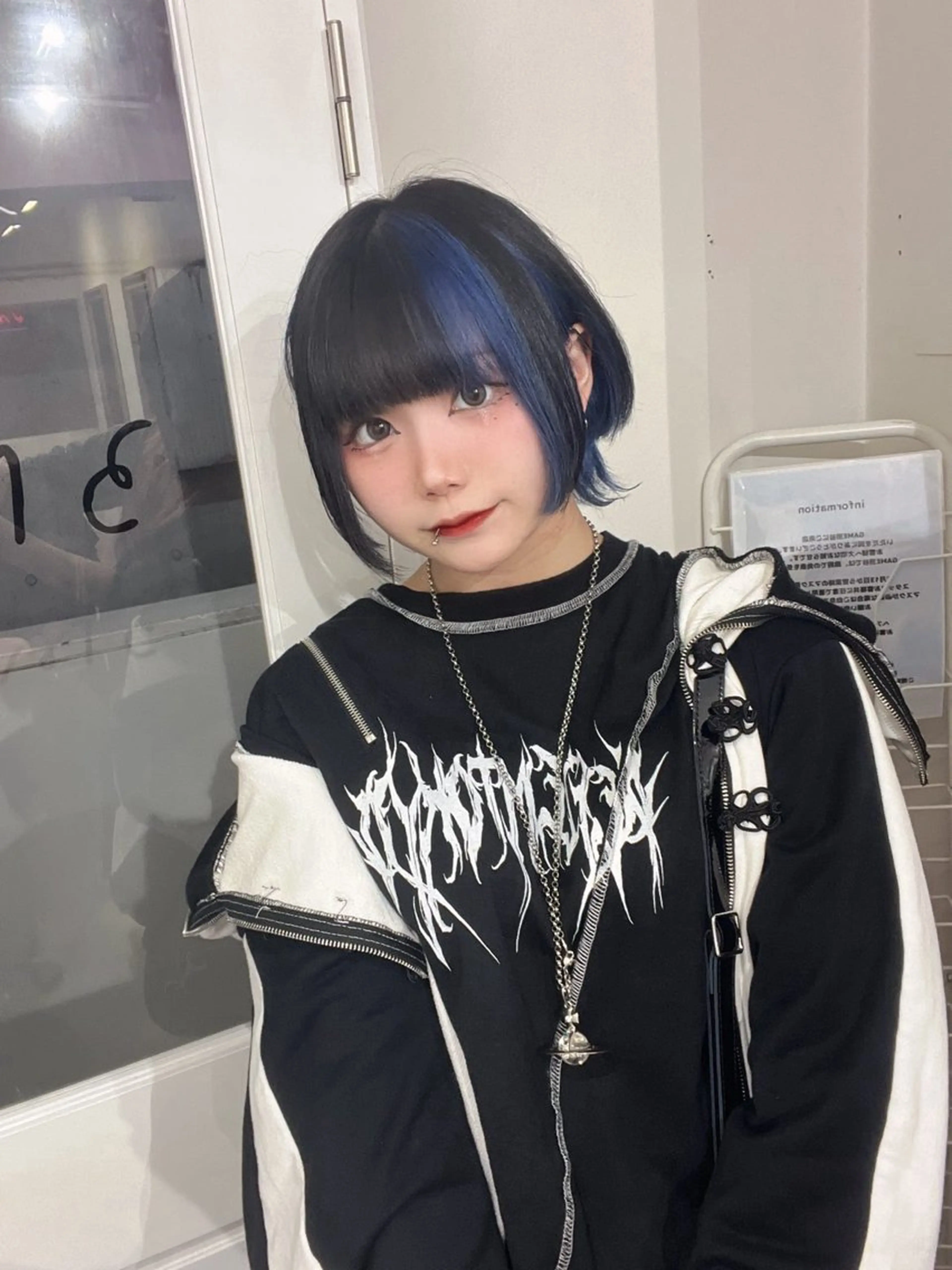 ミディアム カラー ヘアカラー トリートメント 🥣ミコト/ウルフ ハイトーン特化🥣のヘアスタイル