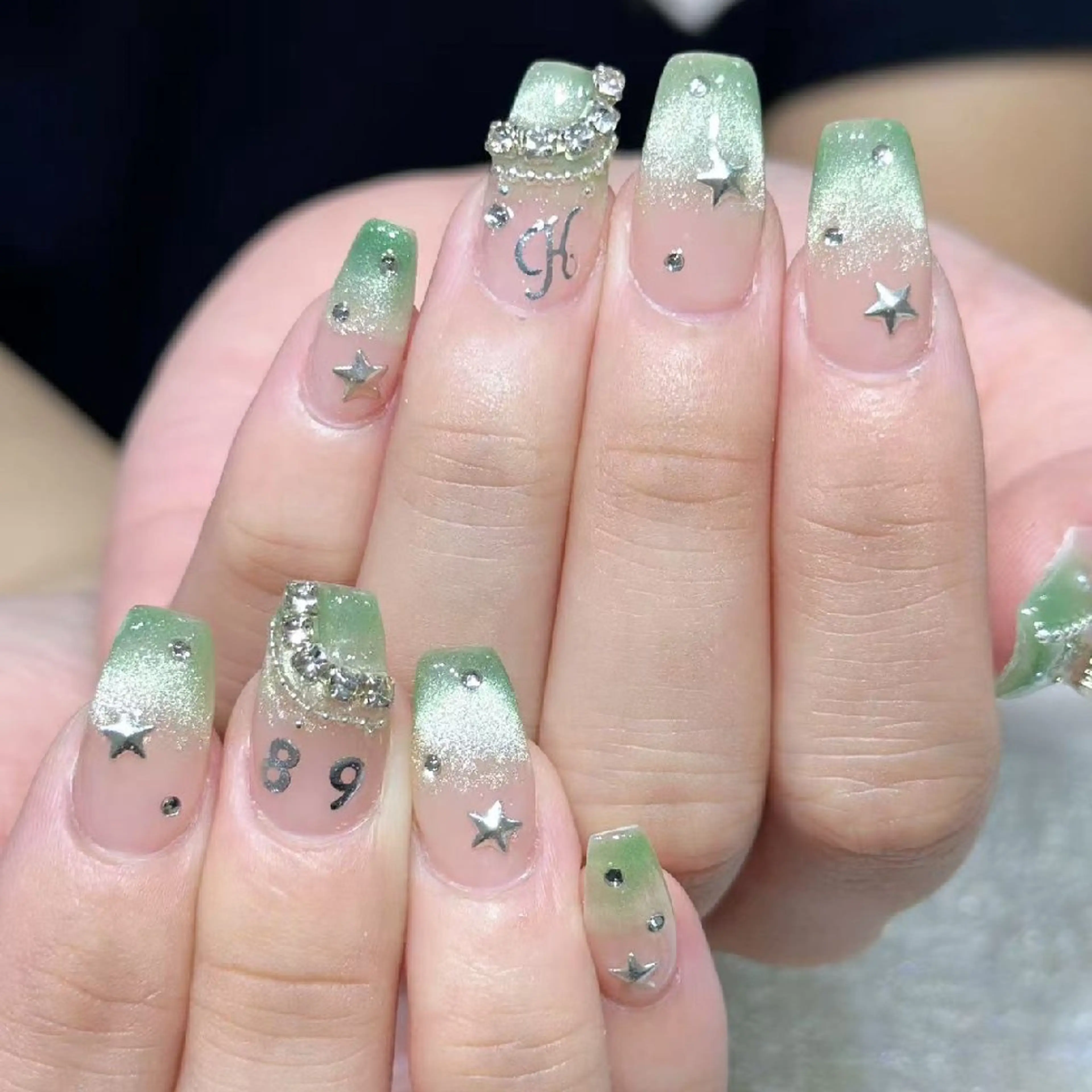 ネイル ハンドネイル Queen's ゆなのネイルデザイン