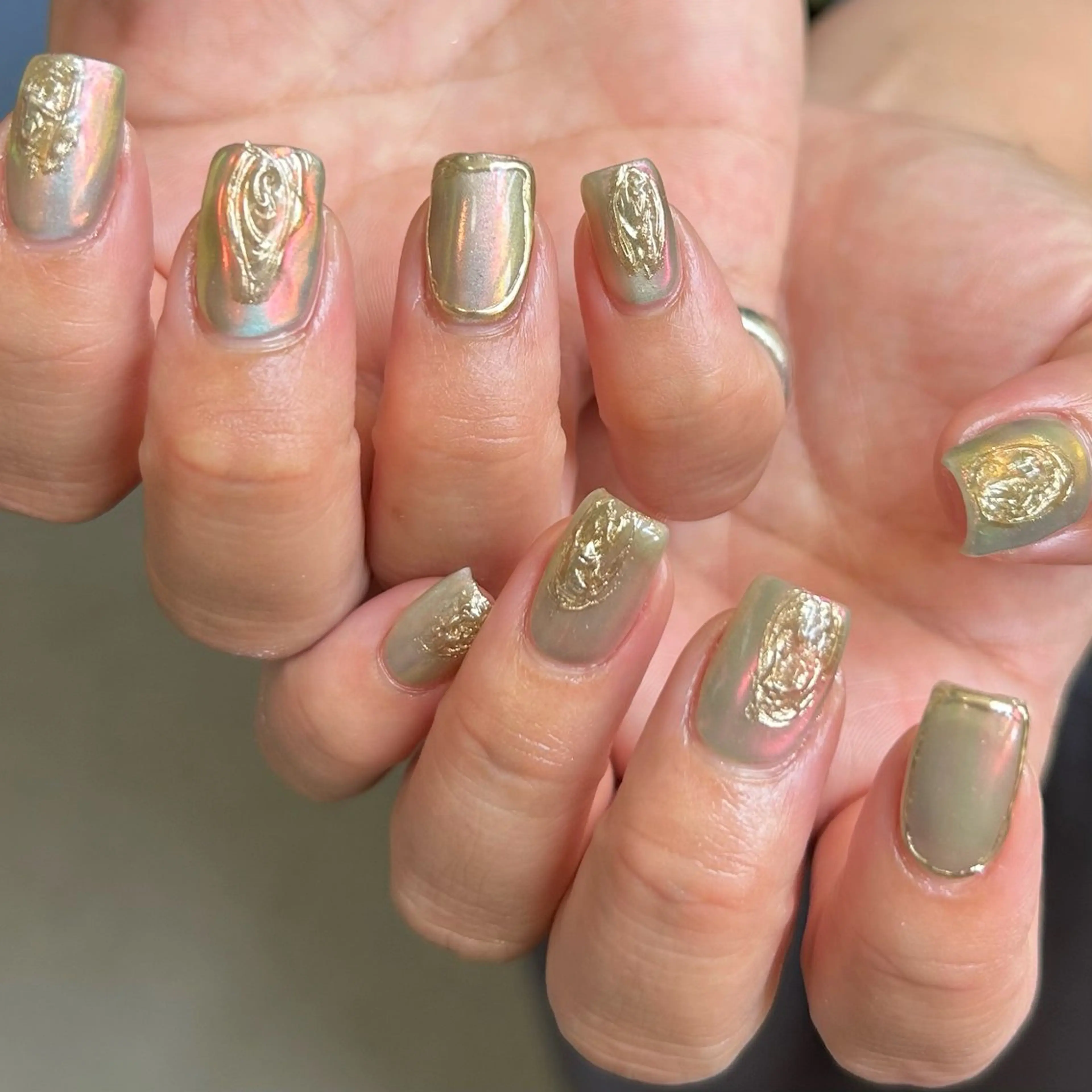 ネイル オーロラネイル マグネットネイル ハンドネイル shine'an fuka🌿🫧のネイルデザイン