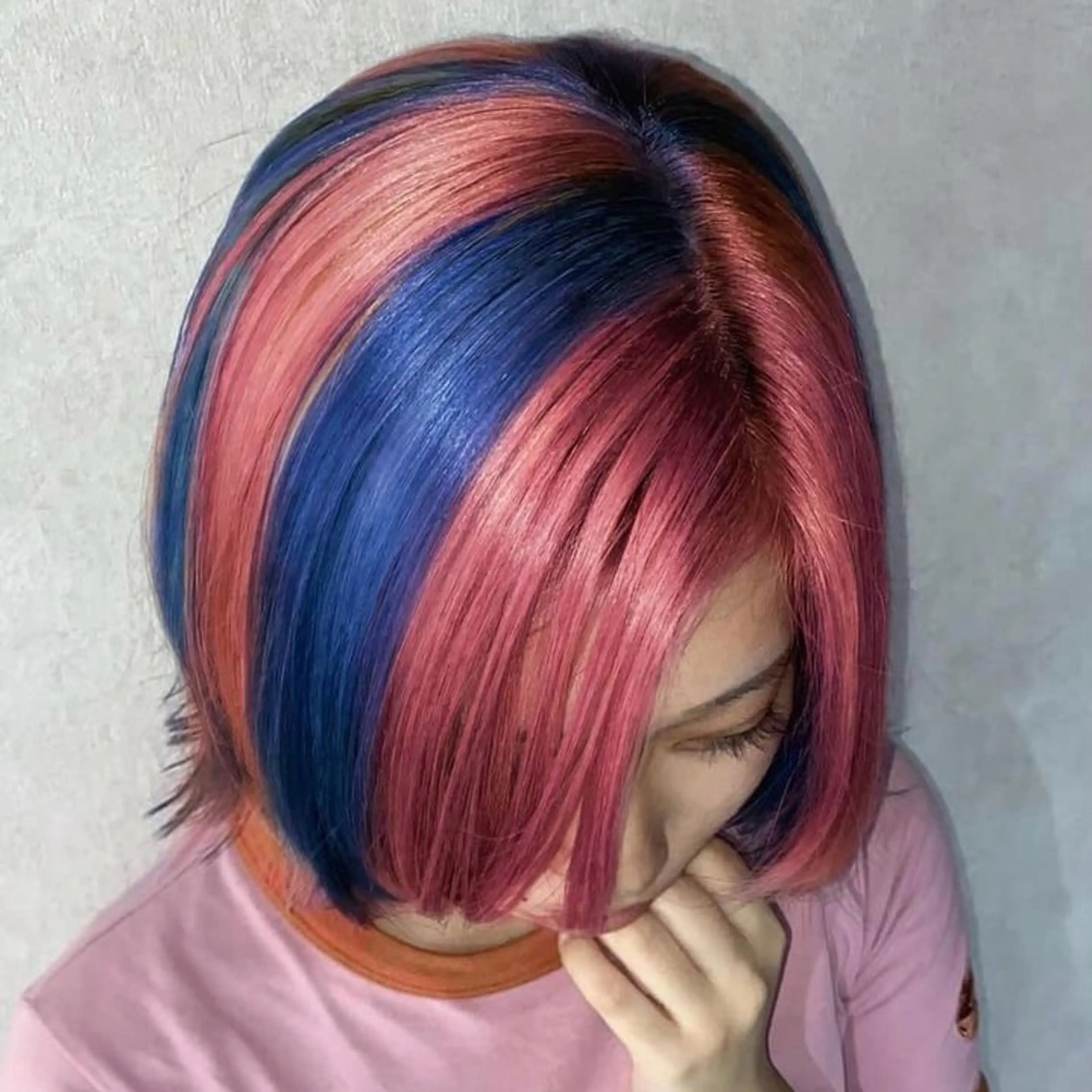 ショート カラー ★デザインカラー ハイトーン ももか★のヘアスタイル