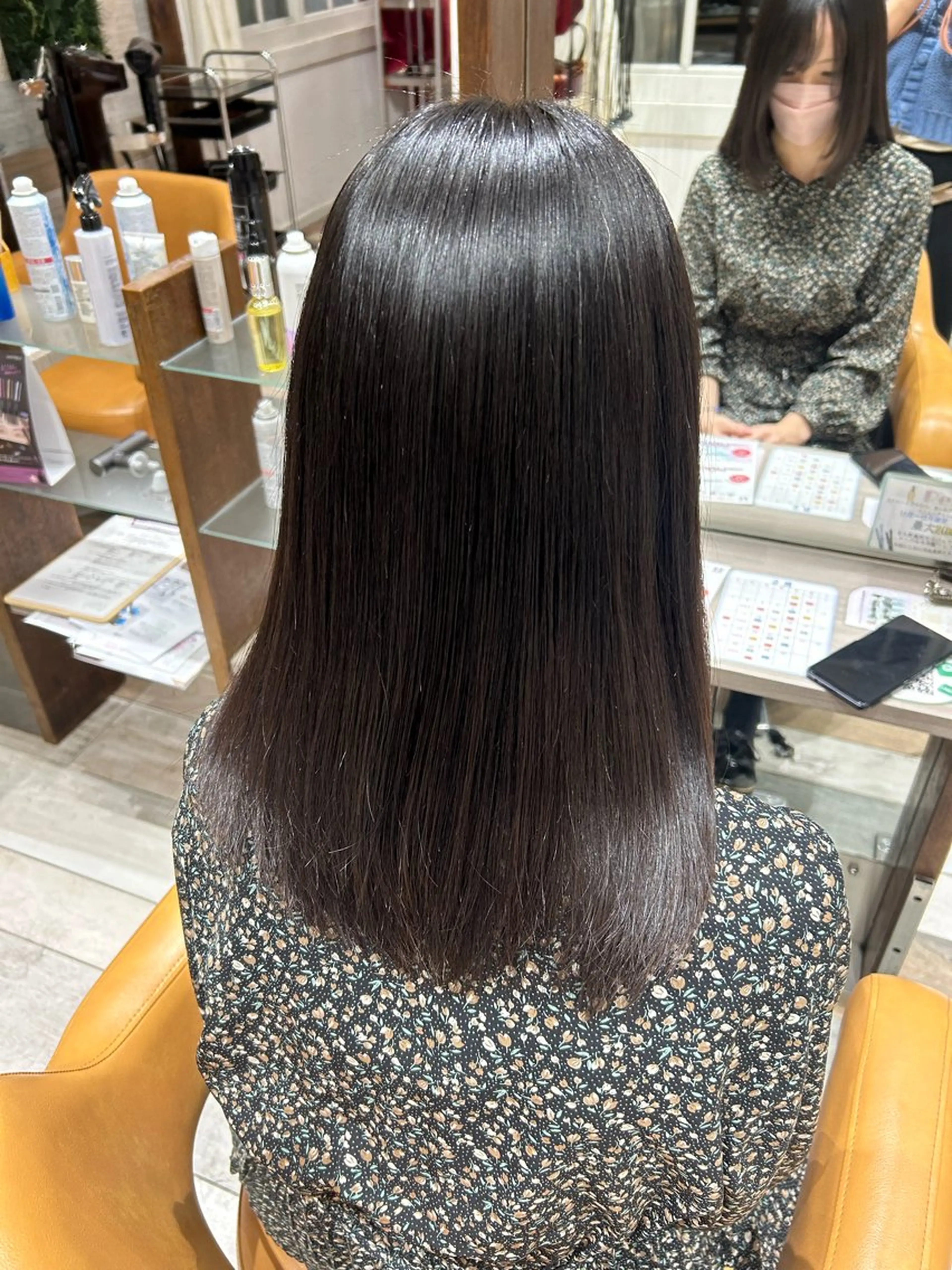 セミロング 荒木 友那のヘアスタイル