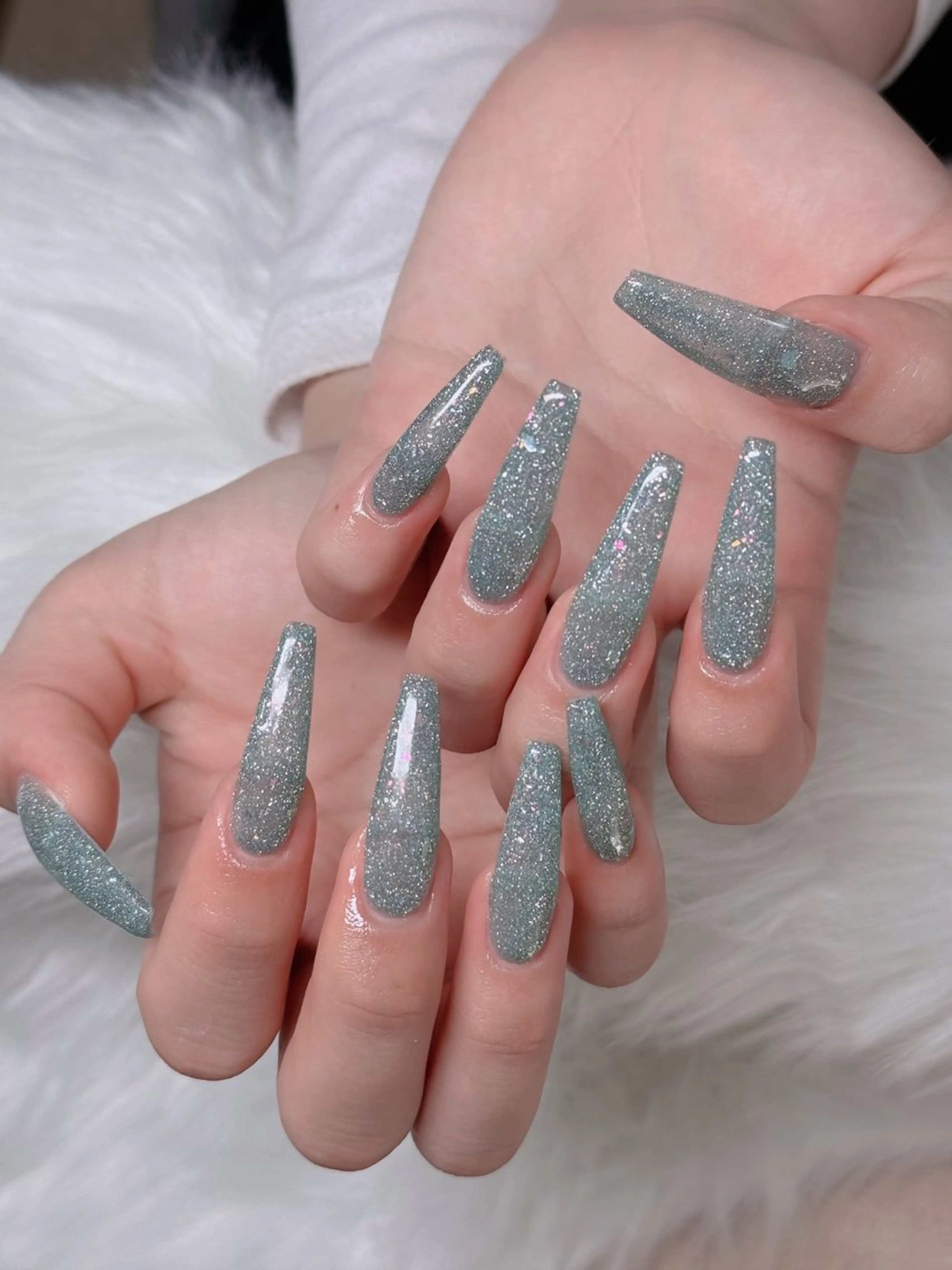 ネイル オーロラネイル フレンチネイル ジェルネイル ハロウィン キラキラネイル H.baby Nail Salonのネイルデザイン