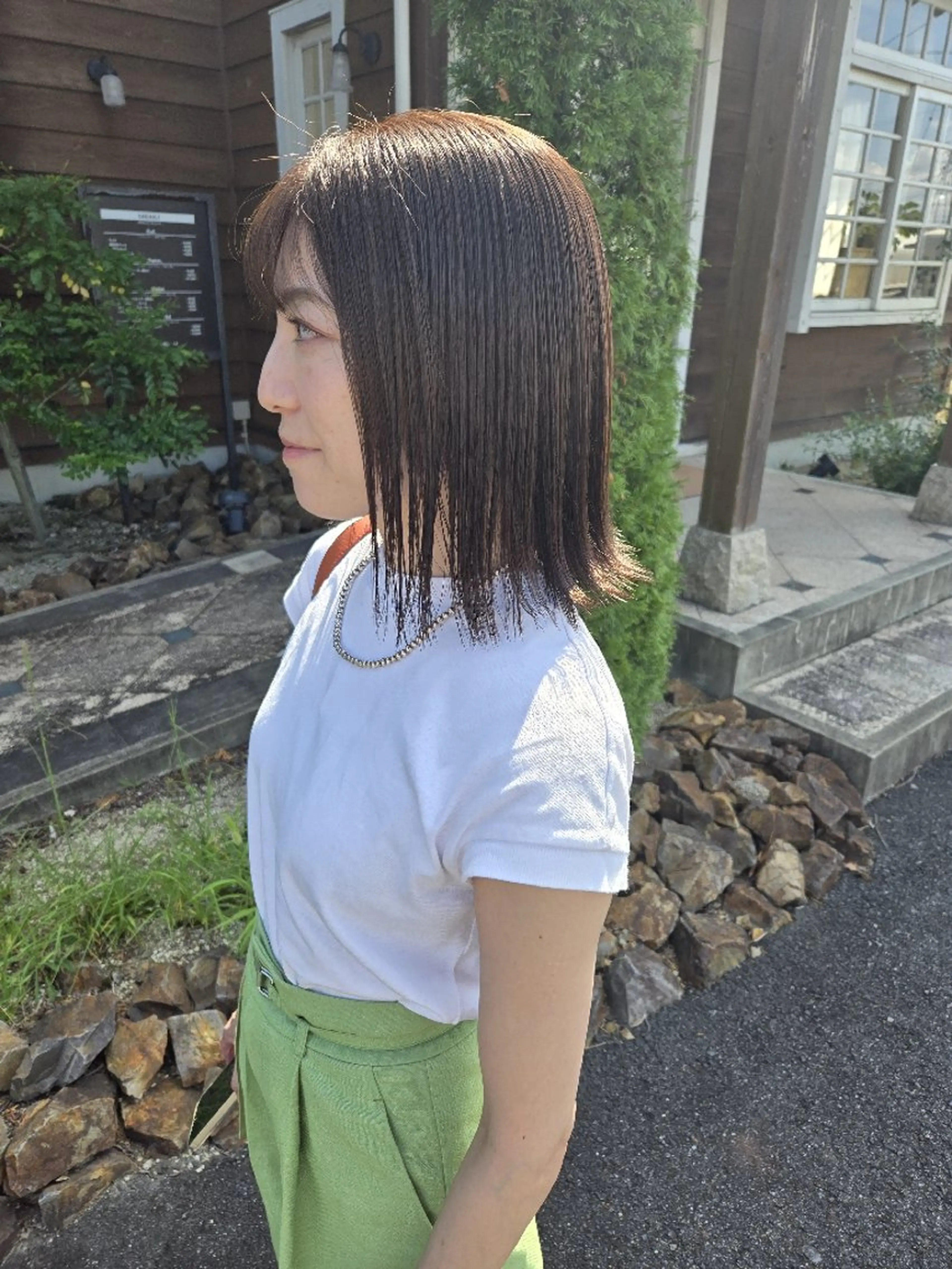 ミディアム カラー 永合 瞳のヘアスタイル
