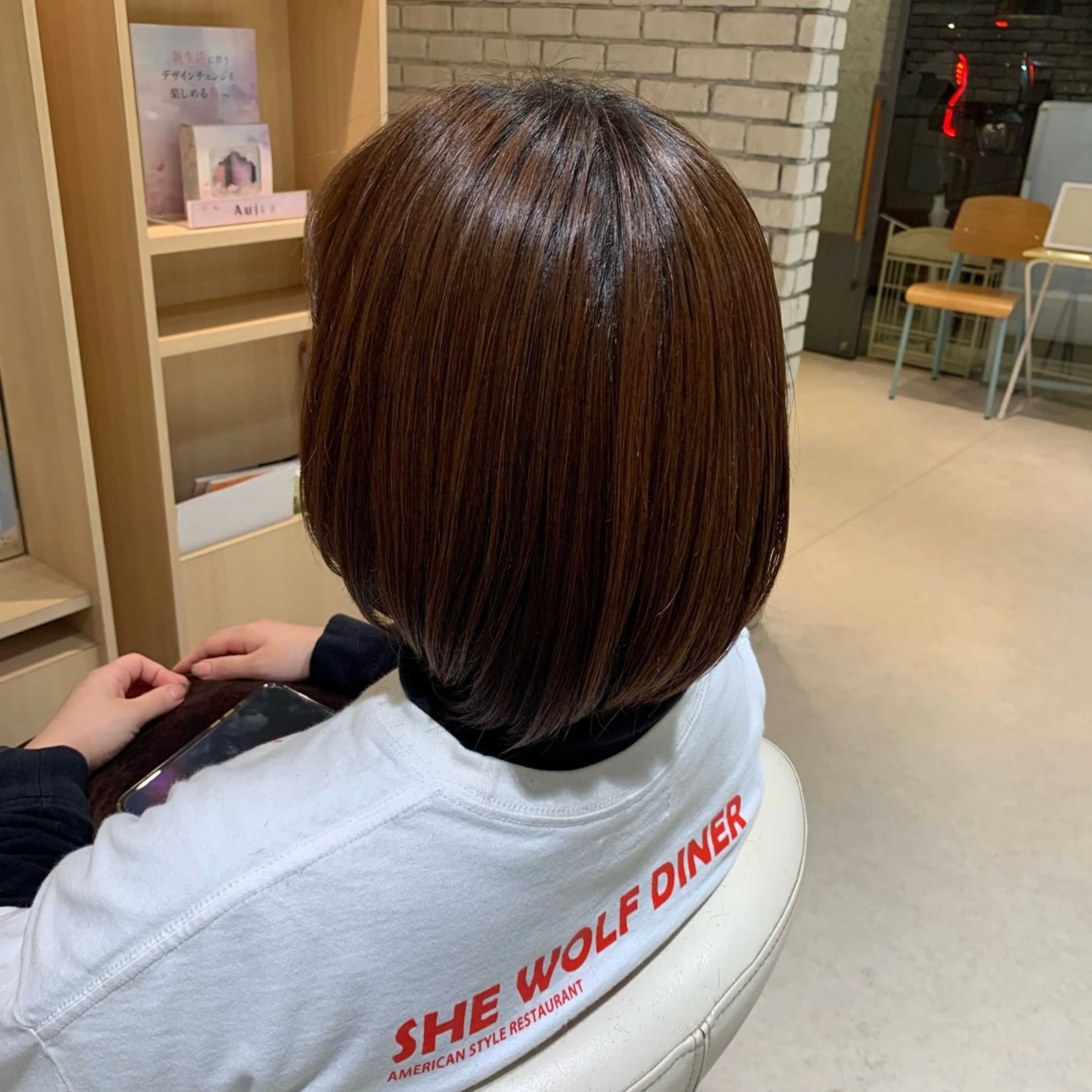 ミディアム 顔まわりレイヤー 顔周りカット レイヤーカット 宮本 季奈のヘアスタイル