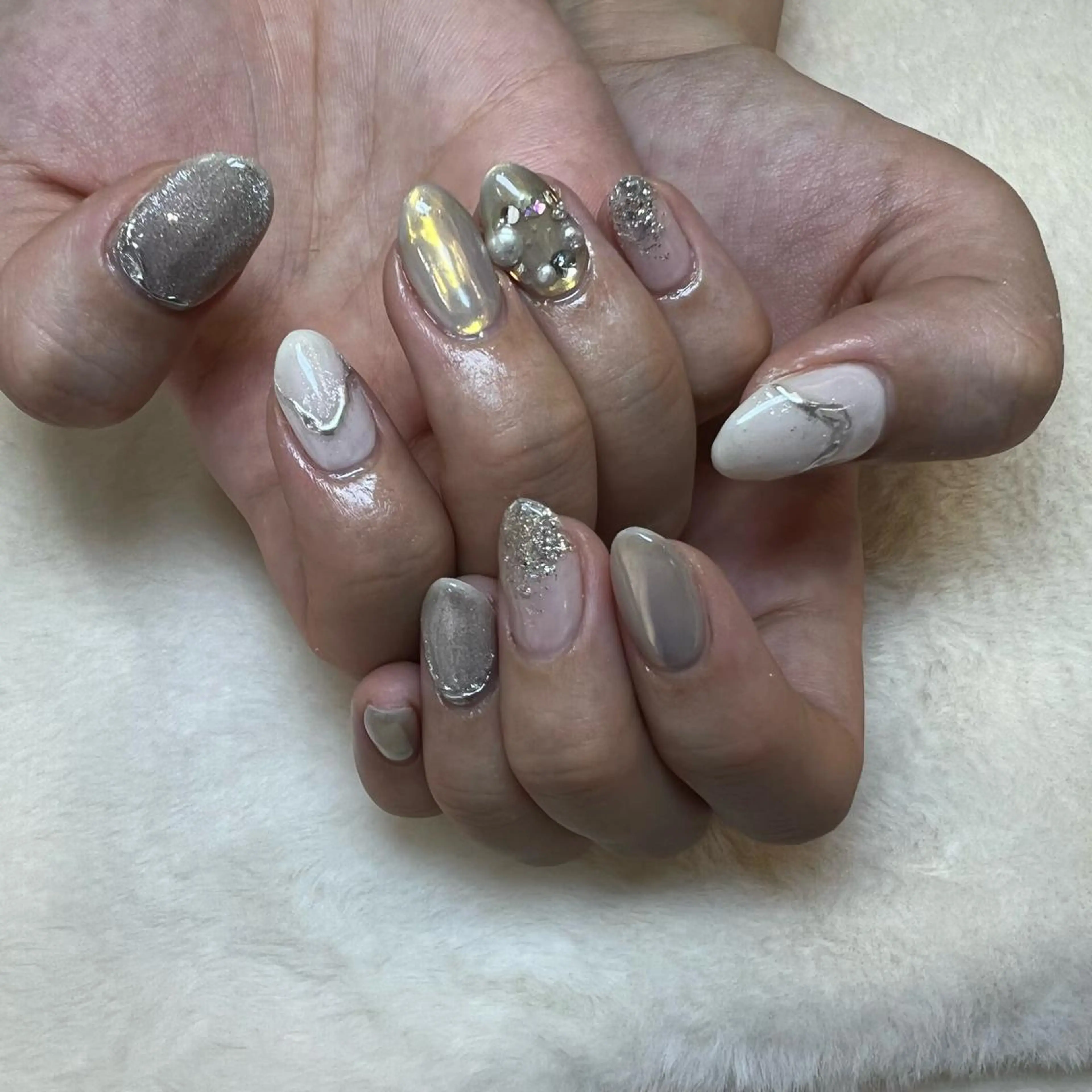 ネイル ハンドネイル 河野 弥月のネイルデザイン