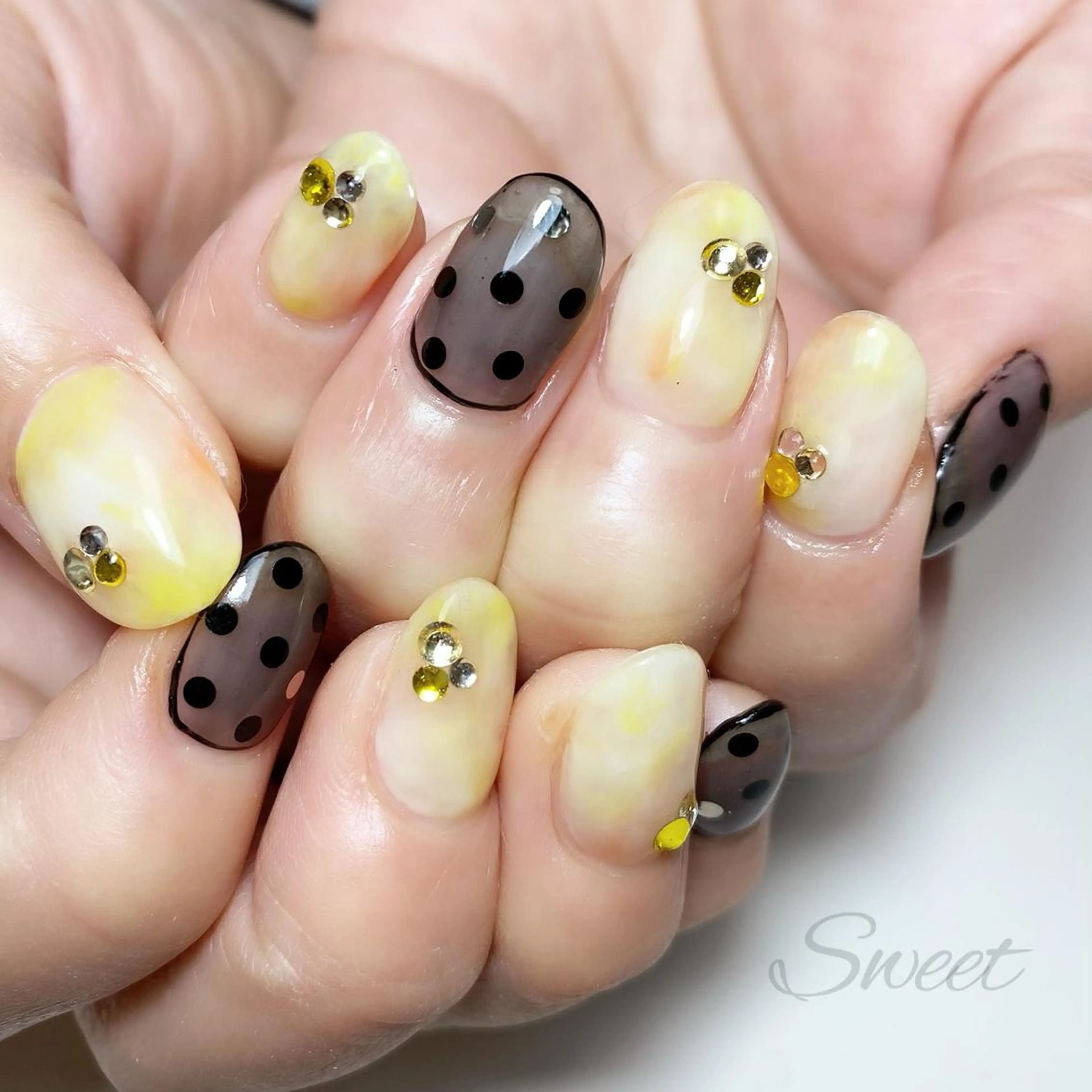 ネイル sweet 仲野陽子のネイルデザイン