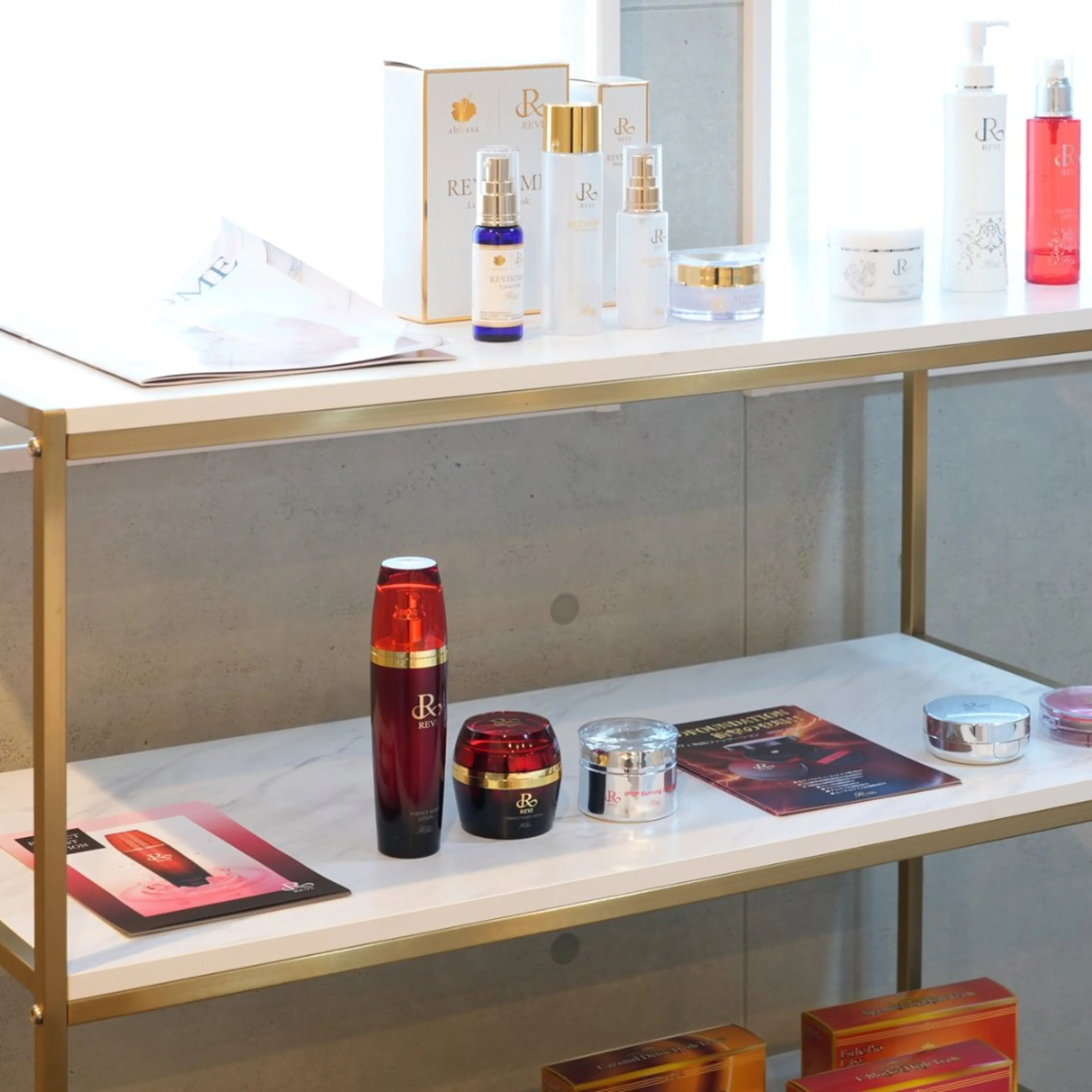 EST BEAUTY所属・顔ワックス脱毛/ ハーブピーリングのエステ・リラクイメージ