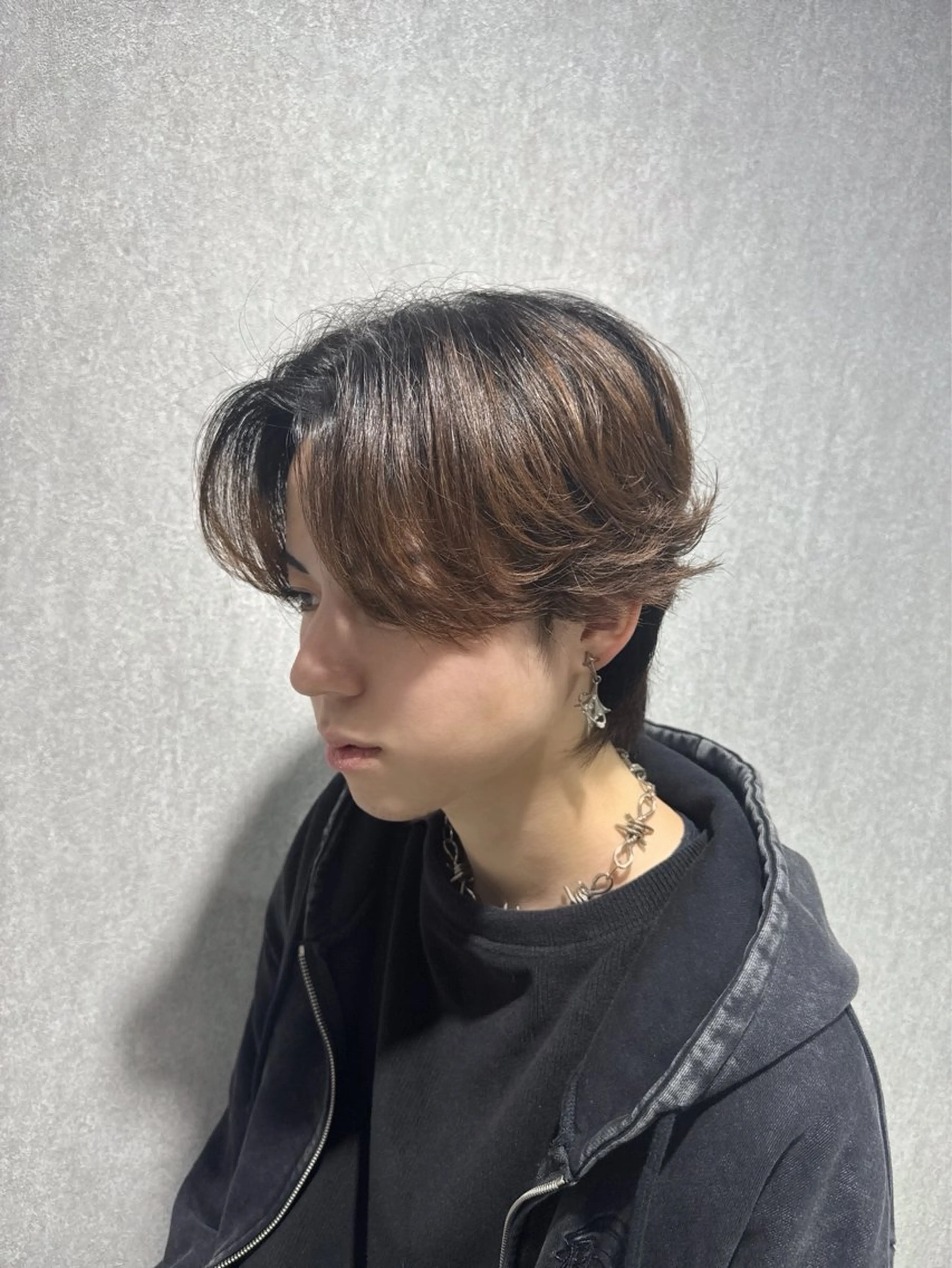 メンズ センターパート メンズウルフカット ウルフカット 曲がる縮毛/カルマパ ーマ/池袋/横村大全のヘアスタイル