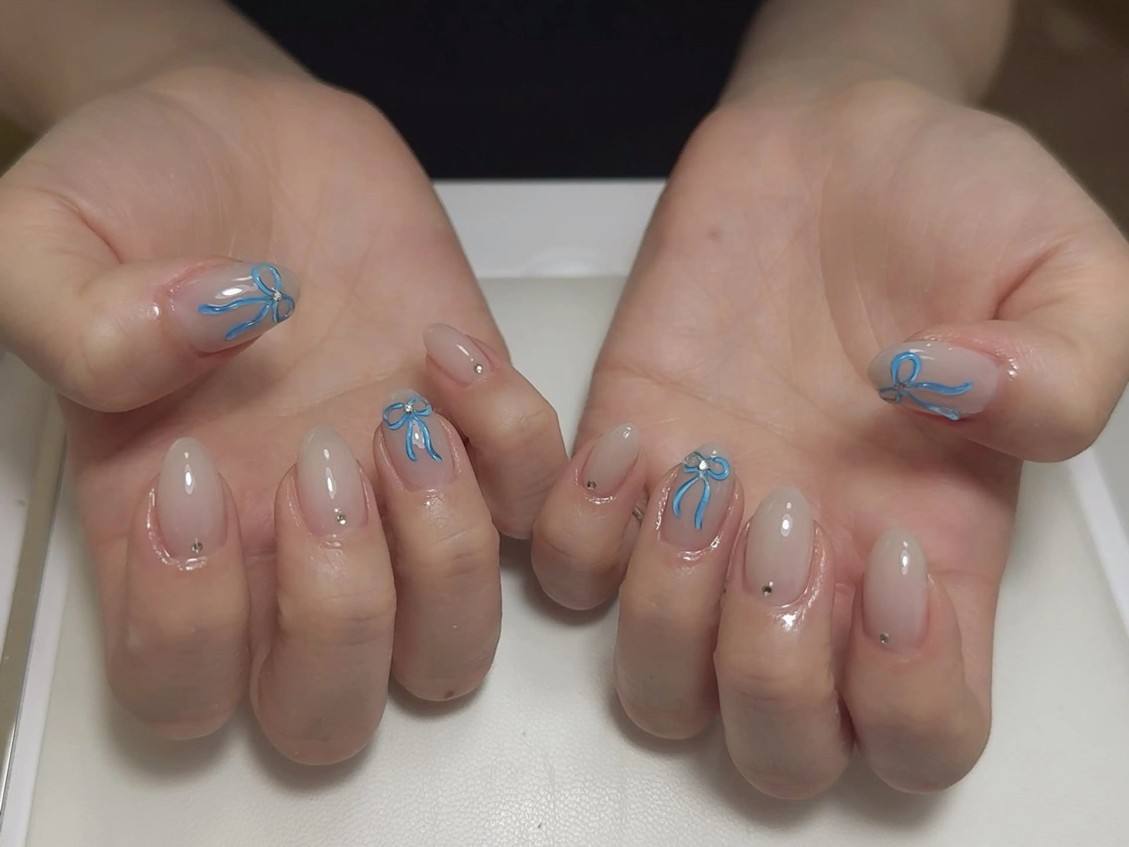 ネイル ハンドネイル NAIL CIRCLESのネイルデザイン