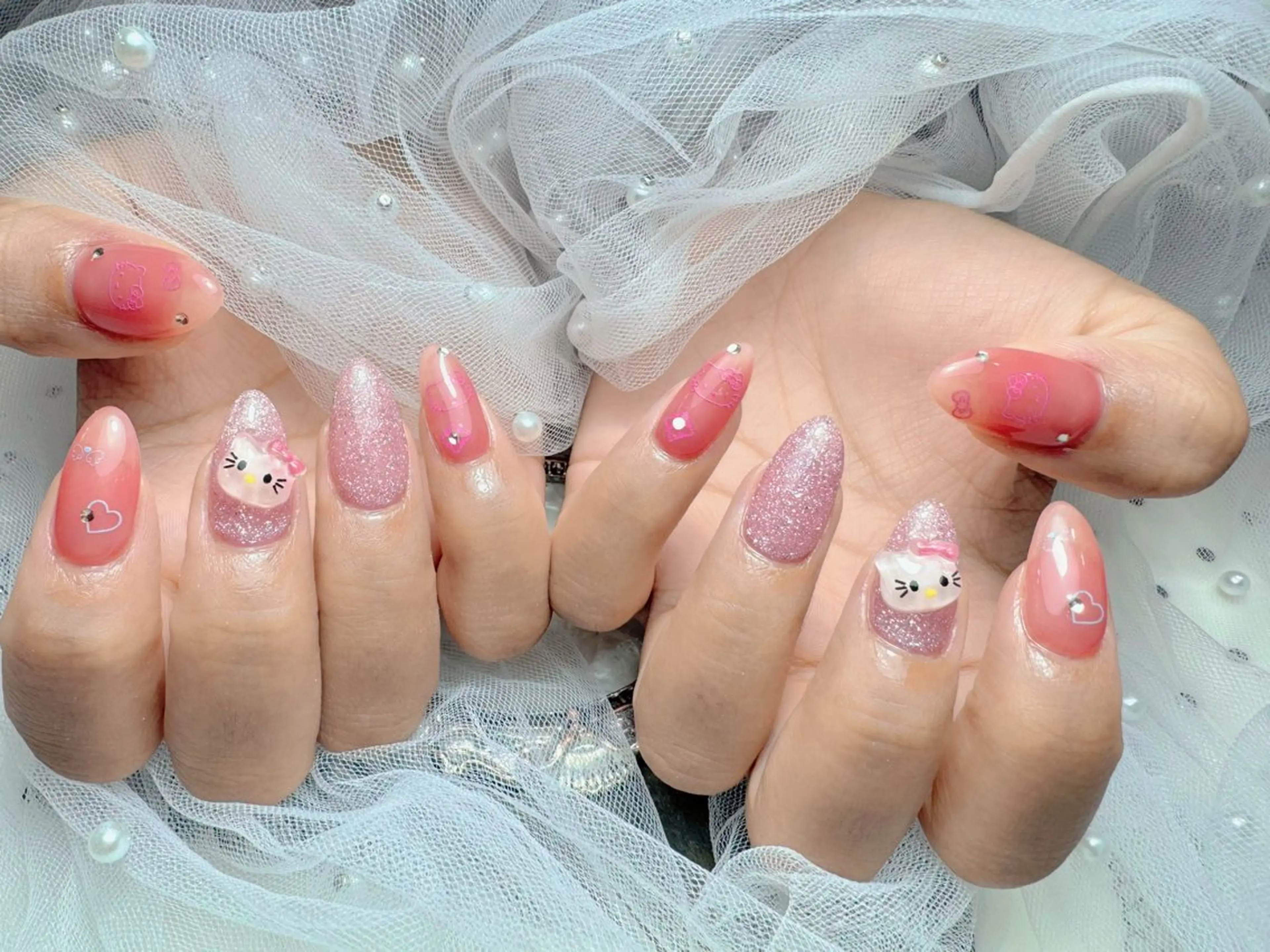 ネイル ハンドネイル マジックミラー所属・マジック ミラーのネイルデザイン