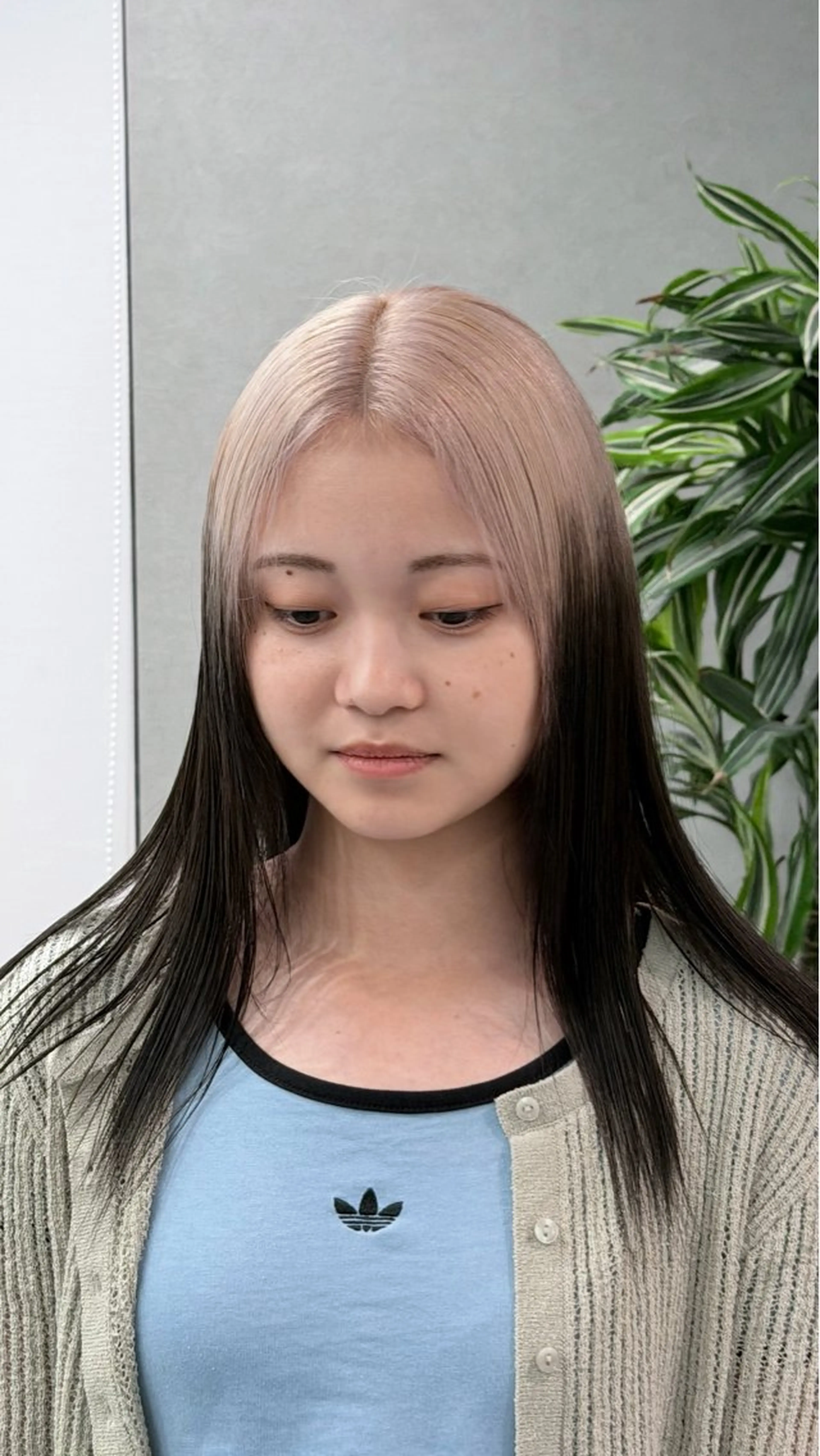 カラー 岩村 拓海のヘアスタイル
