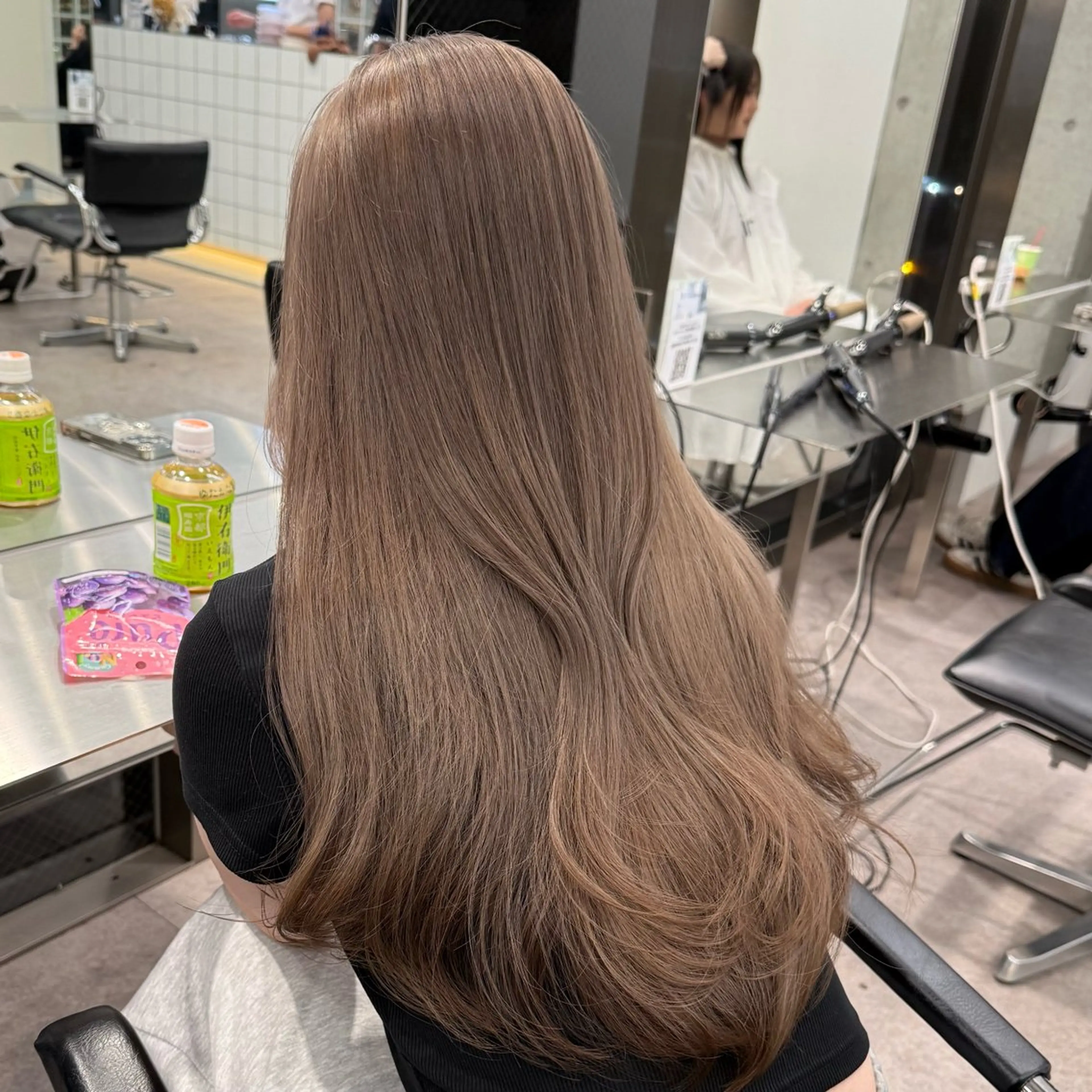 ロング ヘアカラー トリートメント ミルクティーベージュ 🐱【Ryo】のヘアスタイル