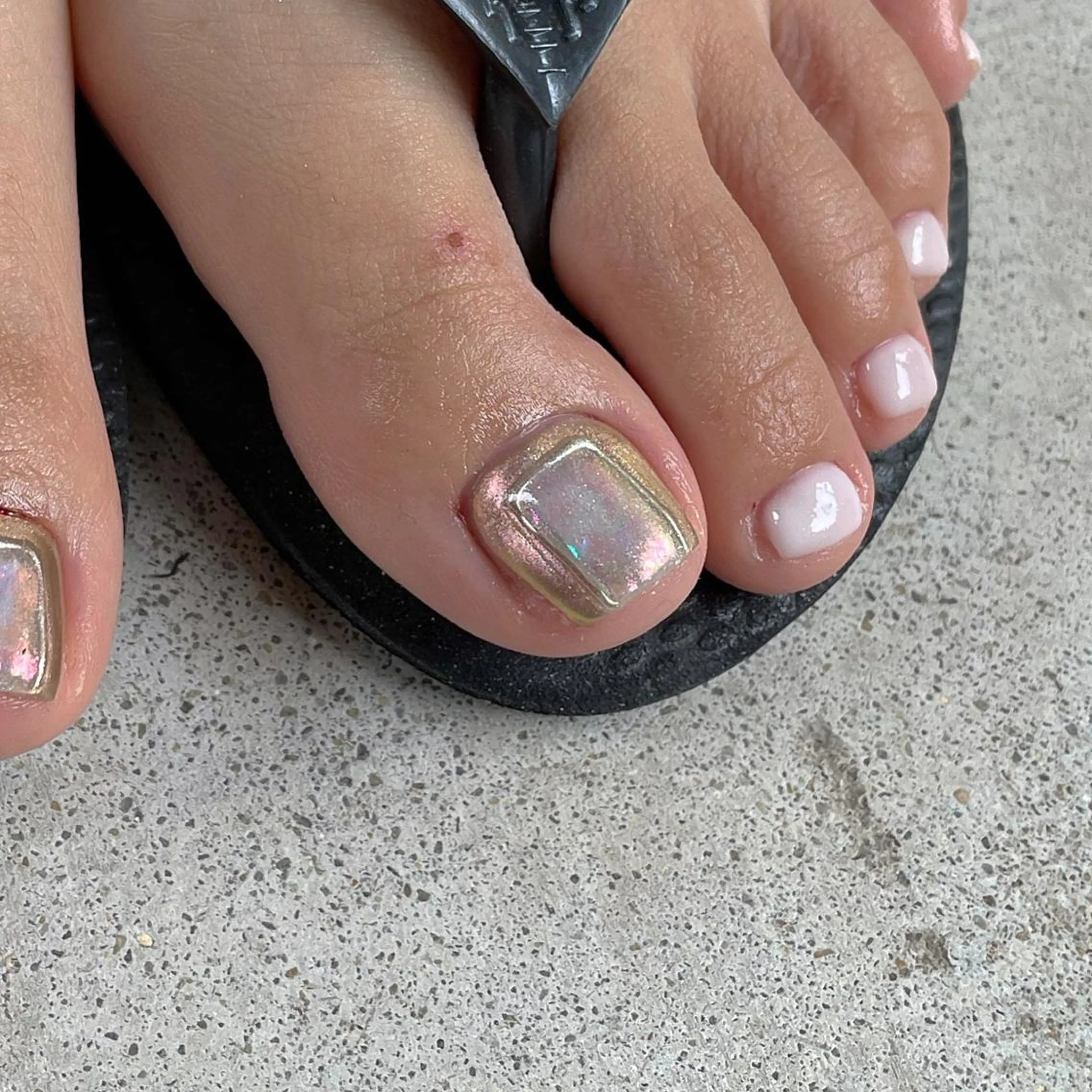 ネイル 氷ネイル・うるうるネイル フットネイル lyly.nail所属・lylynail YUUKAのネイルデザイン