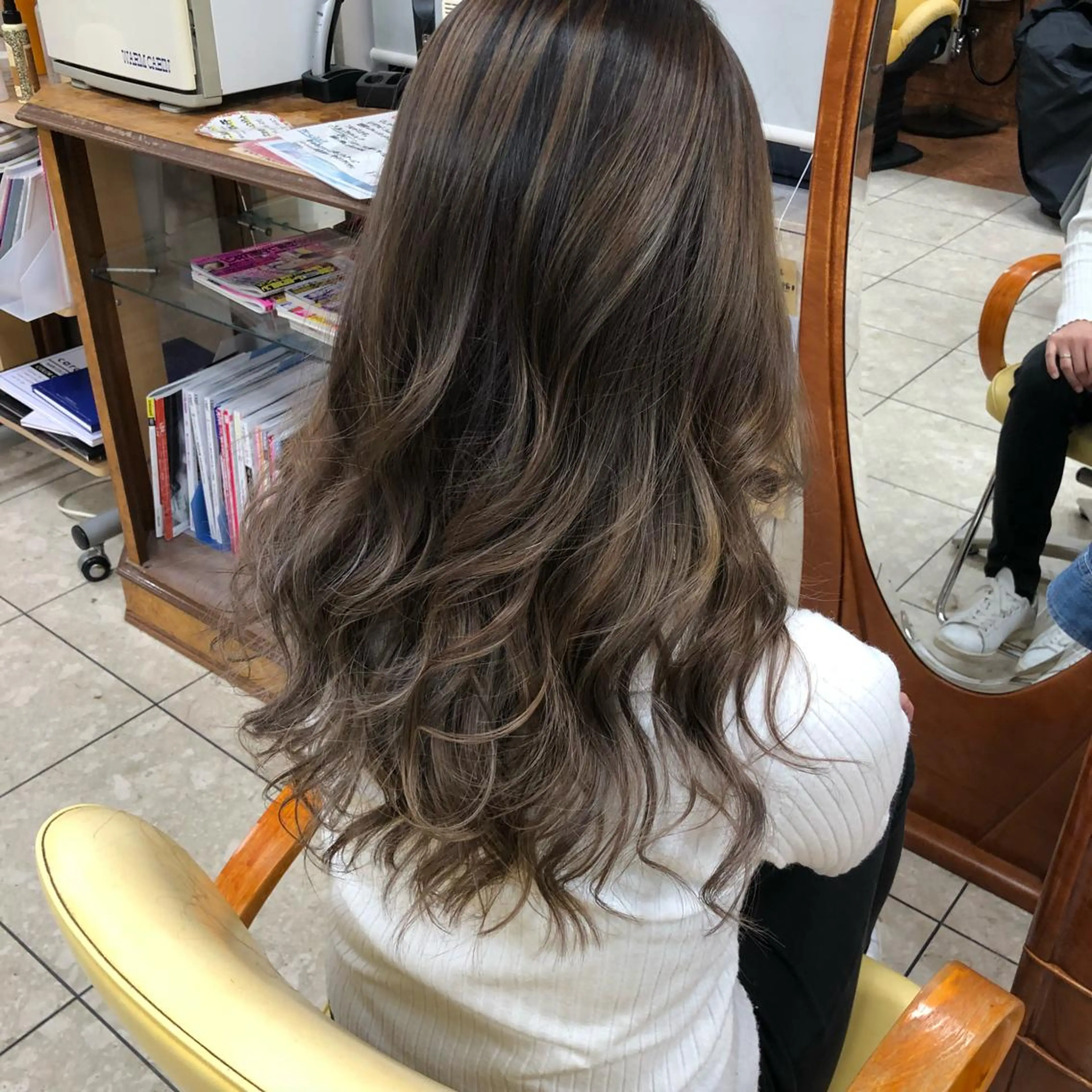 ミディアム ヘアカラー aura所属・ashida yuukiのヘアスタイル