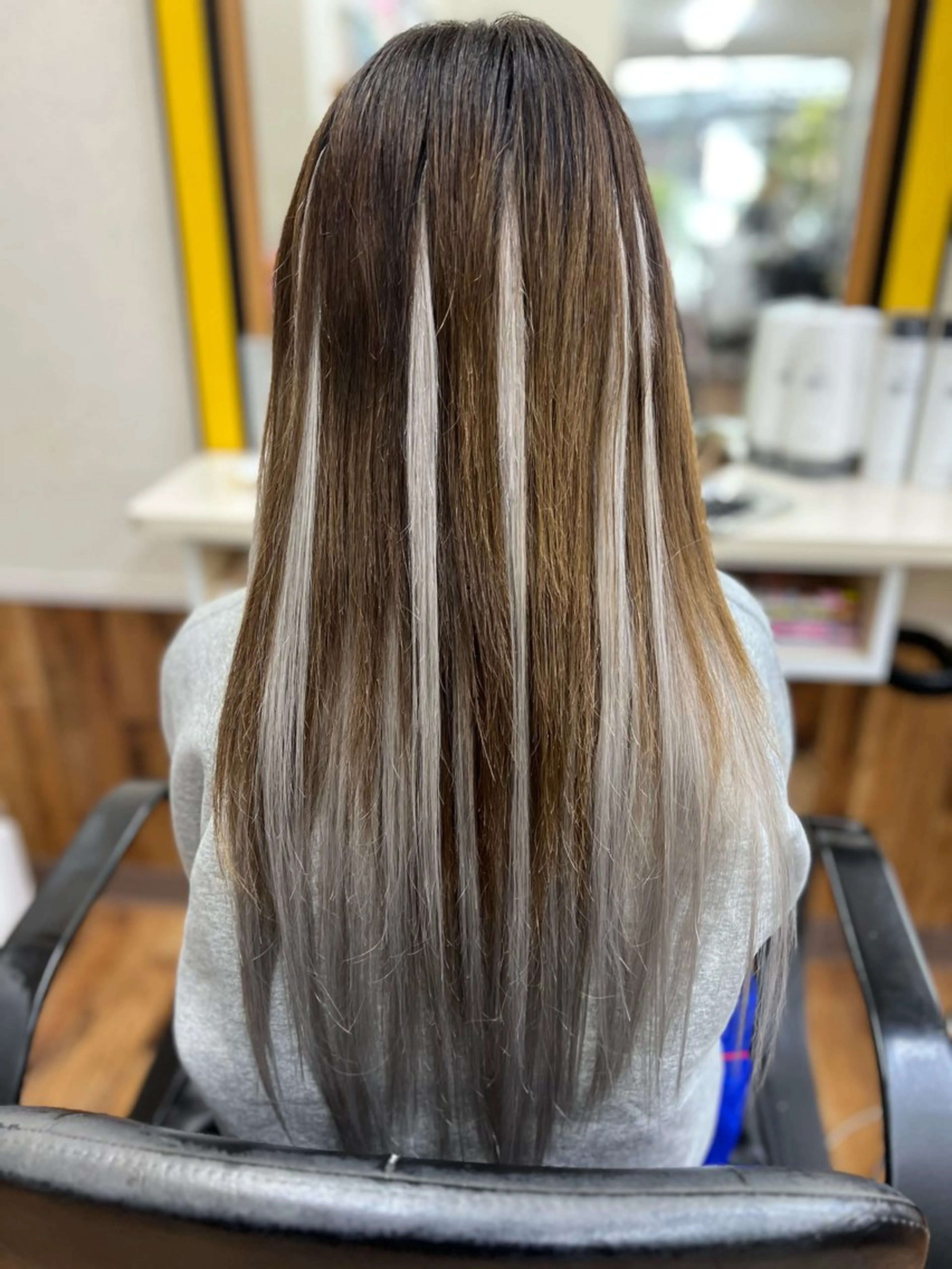 ロング 編み込みエクステ エクステ レイヤーカット B-W ⭐️REIKOのヘアスタイル