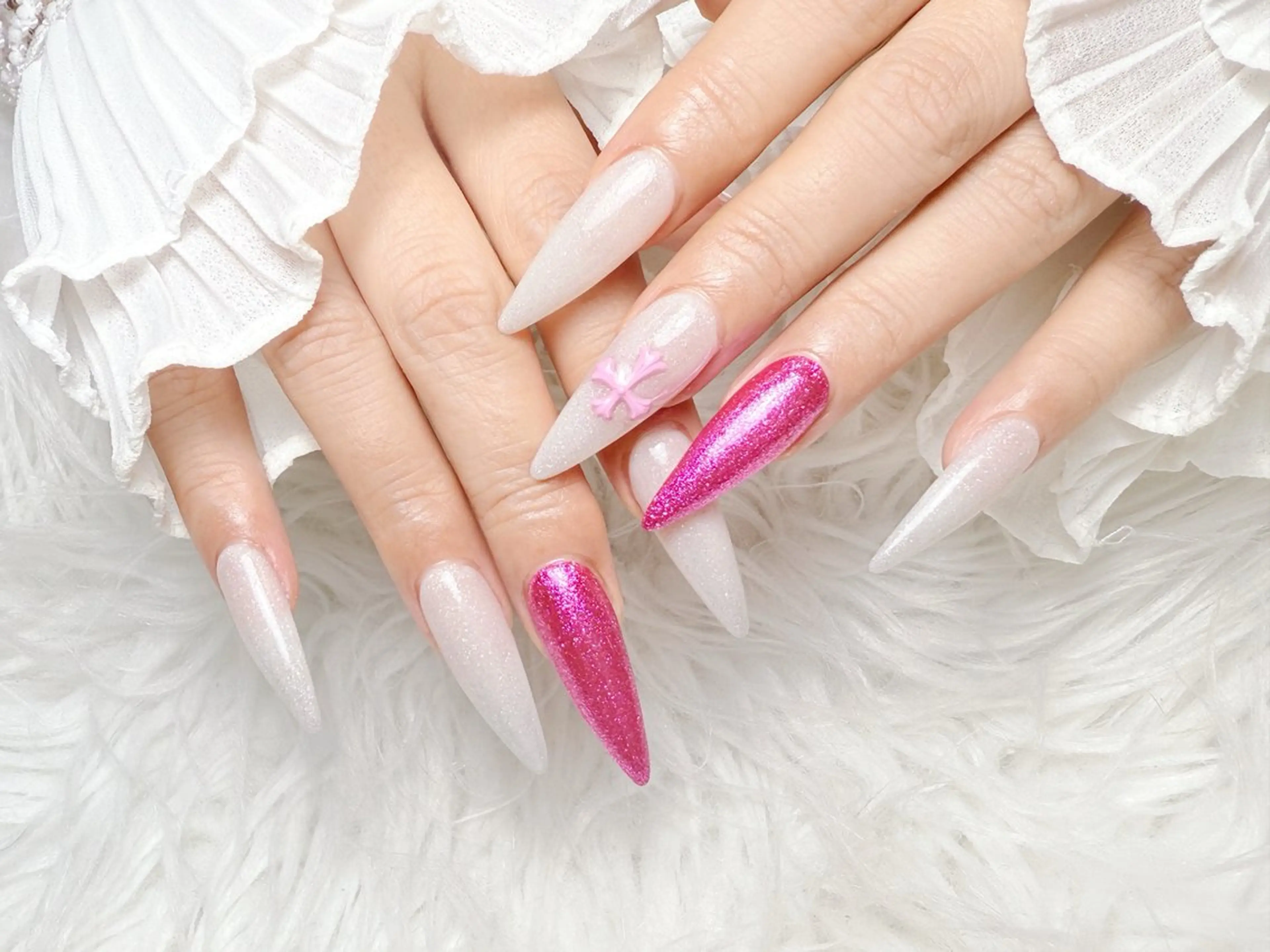 ネイル アートネイル チークネイル 長さ出し フラワーネイル フレンチネイル ハンドネイル NEW NAIL 池袋のネイルデザイン
