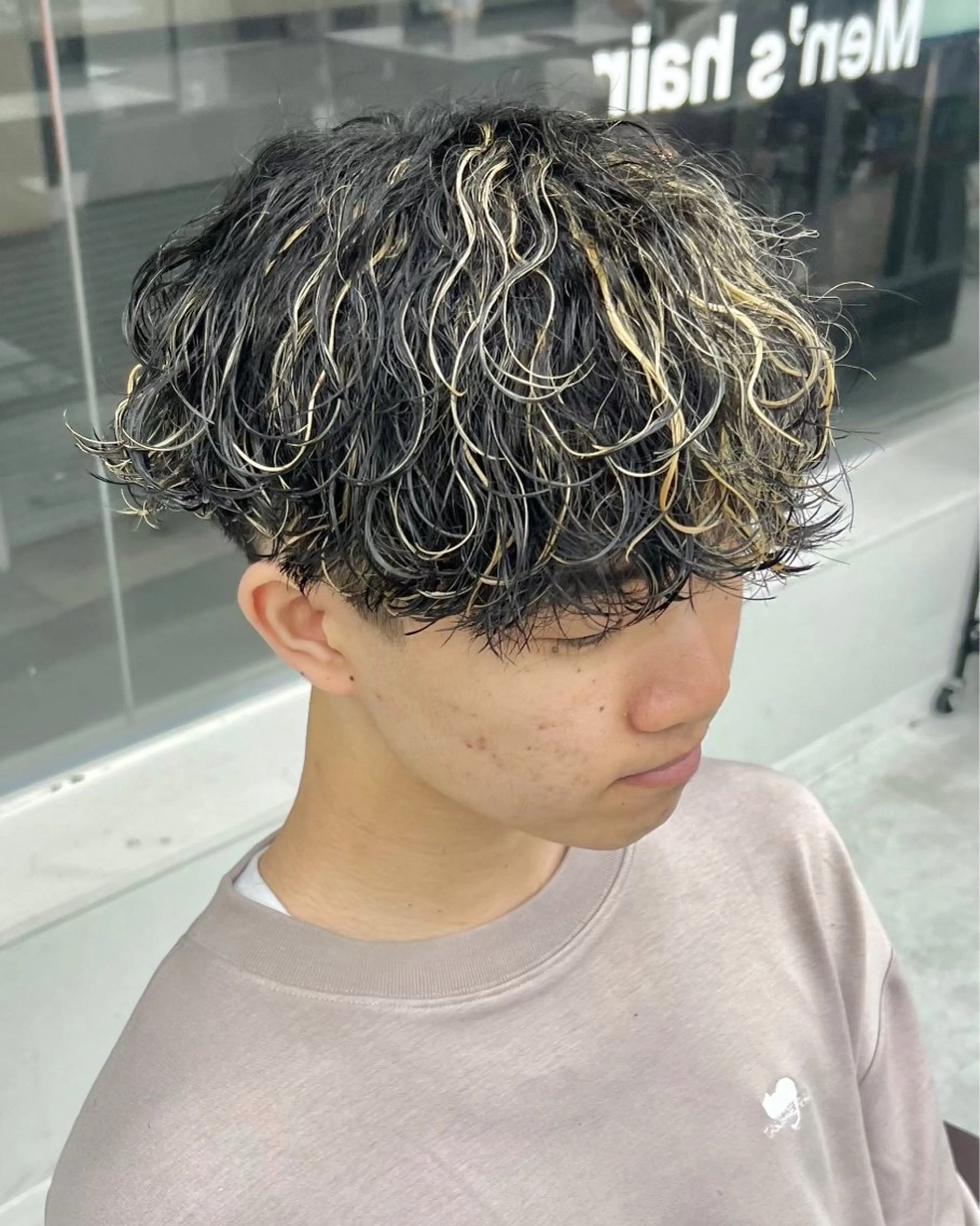 ショート カラー パーマ メンズ カット ヘアカラー パーマ ヘアセット 垢抜けメンズパーマ/ DAICHIのヘアスタイル