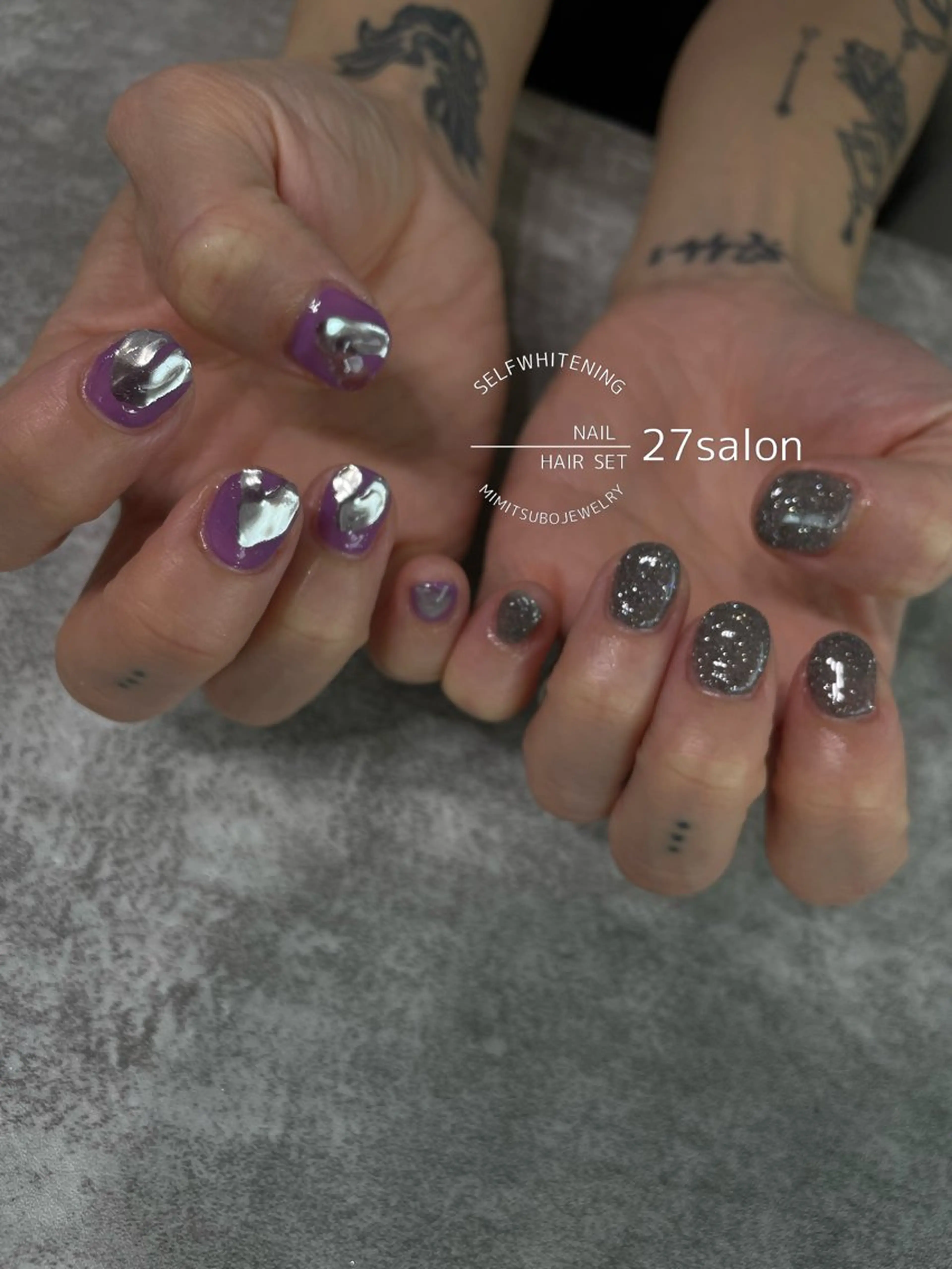 ネイル フラッシュネイル ミラーネイル パープル ショートネイル ハンドネイル 27salon yuinaのネイルデザイン