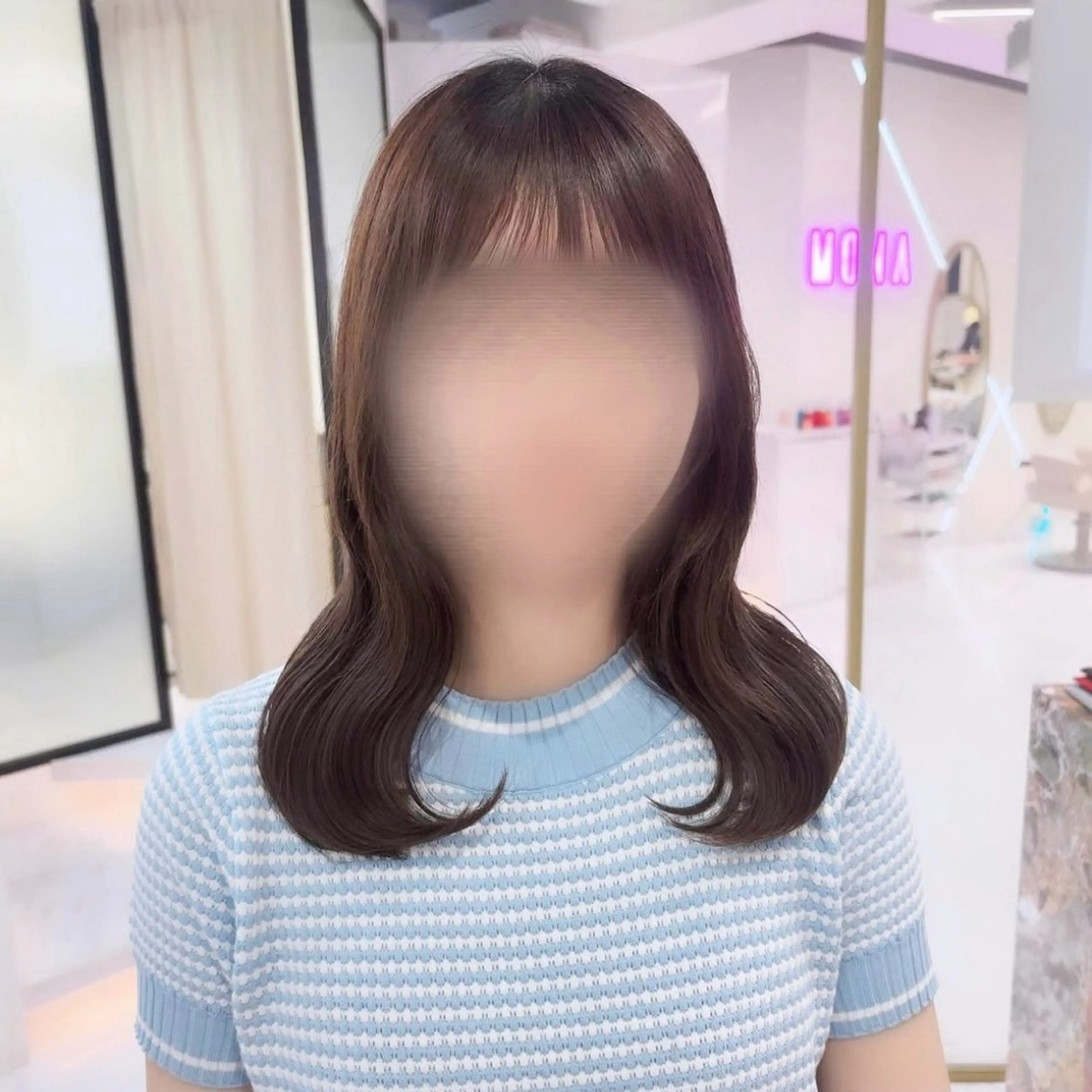 ミディアム 𝑚𝑖𝑤𝑎 /名駅/透明感カラーのヘアスタイル