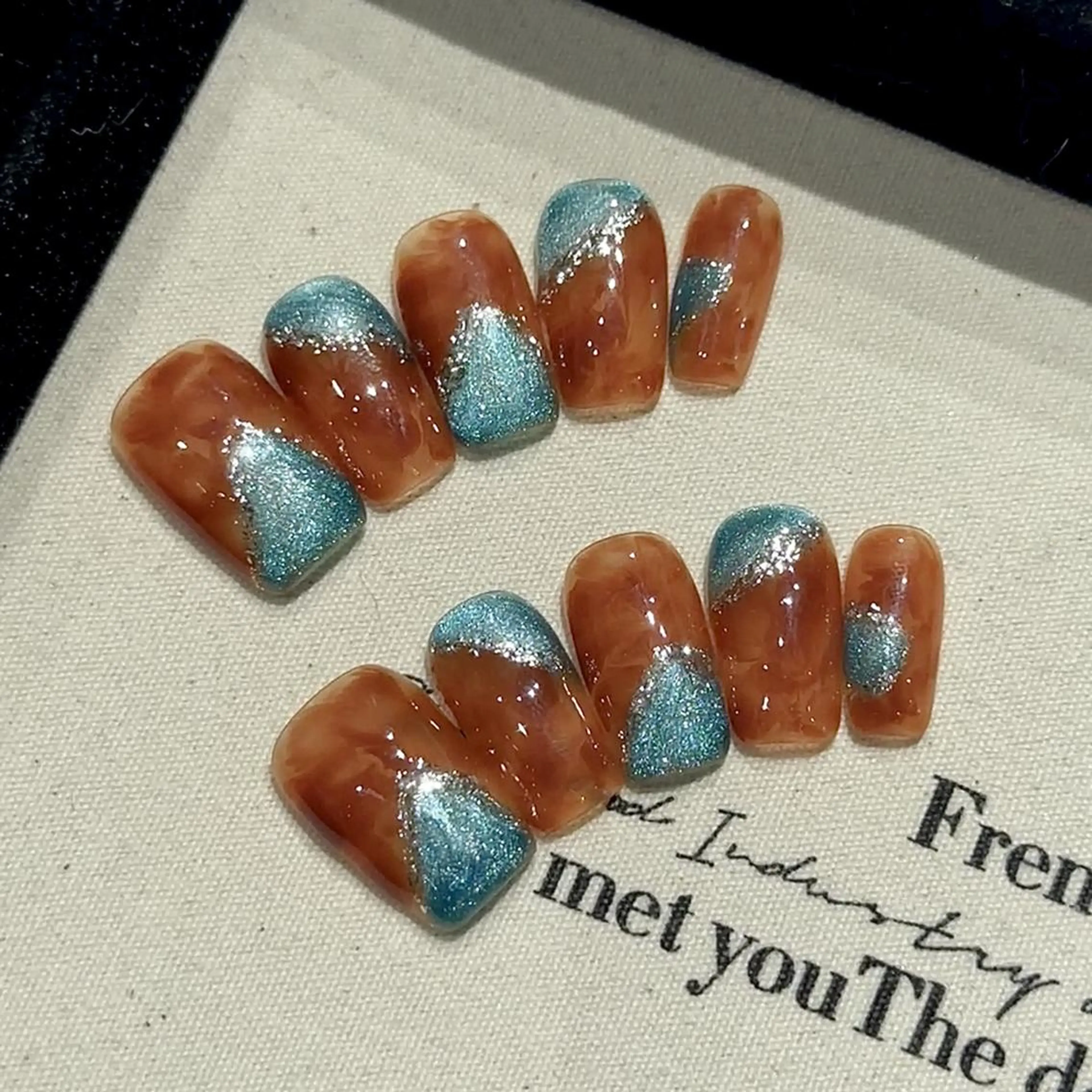 ネイル ジェルネイル ネイルチップ SALLY 🌙のネイルデザイン