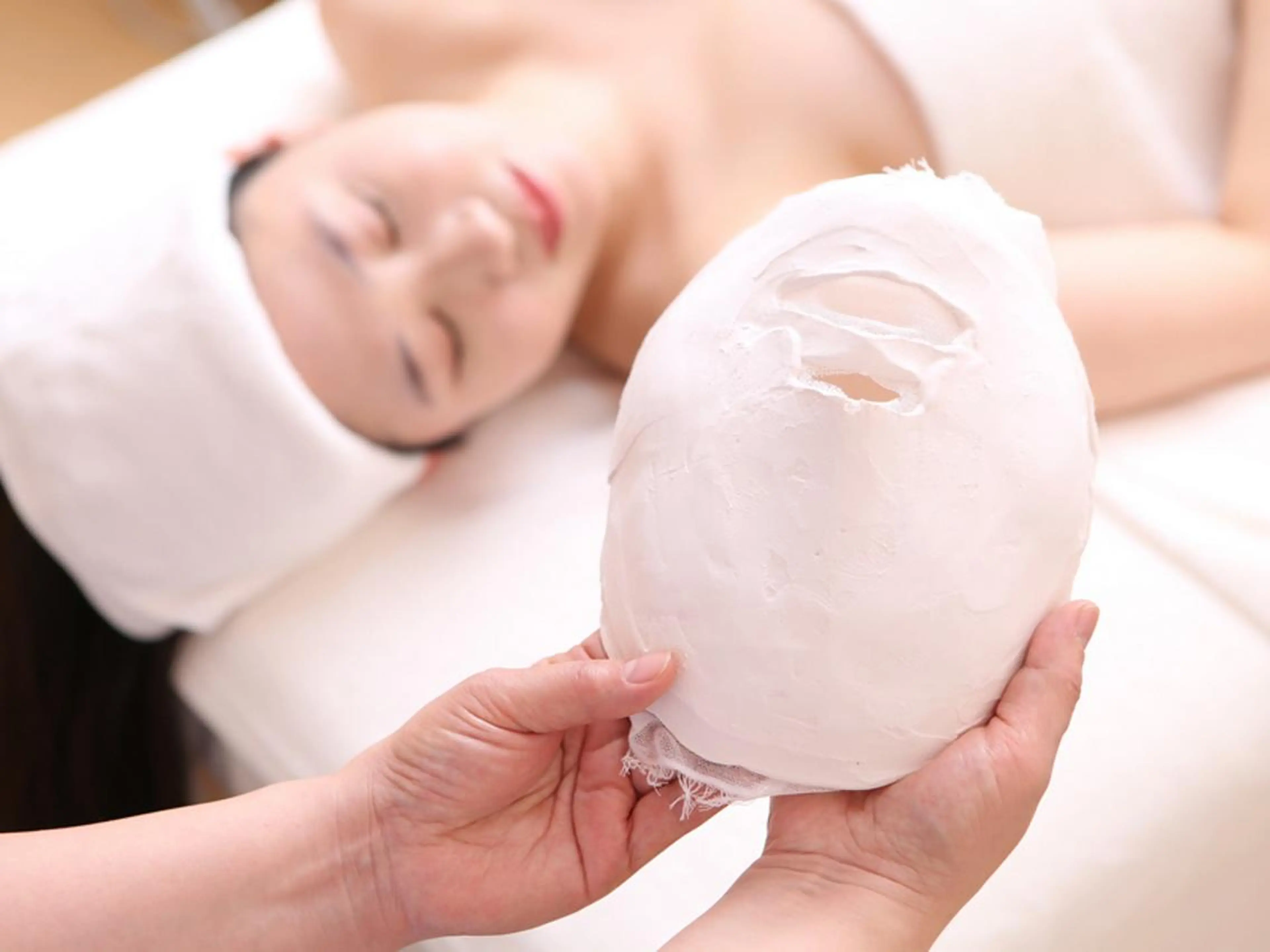 💟小顔コルギ&石膏パック💟60分     クレンジング、肩/首/デコルテ、小顔コルギ、     石膏パック仕上げの写真