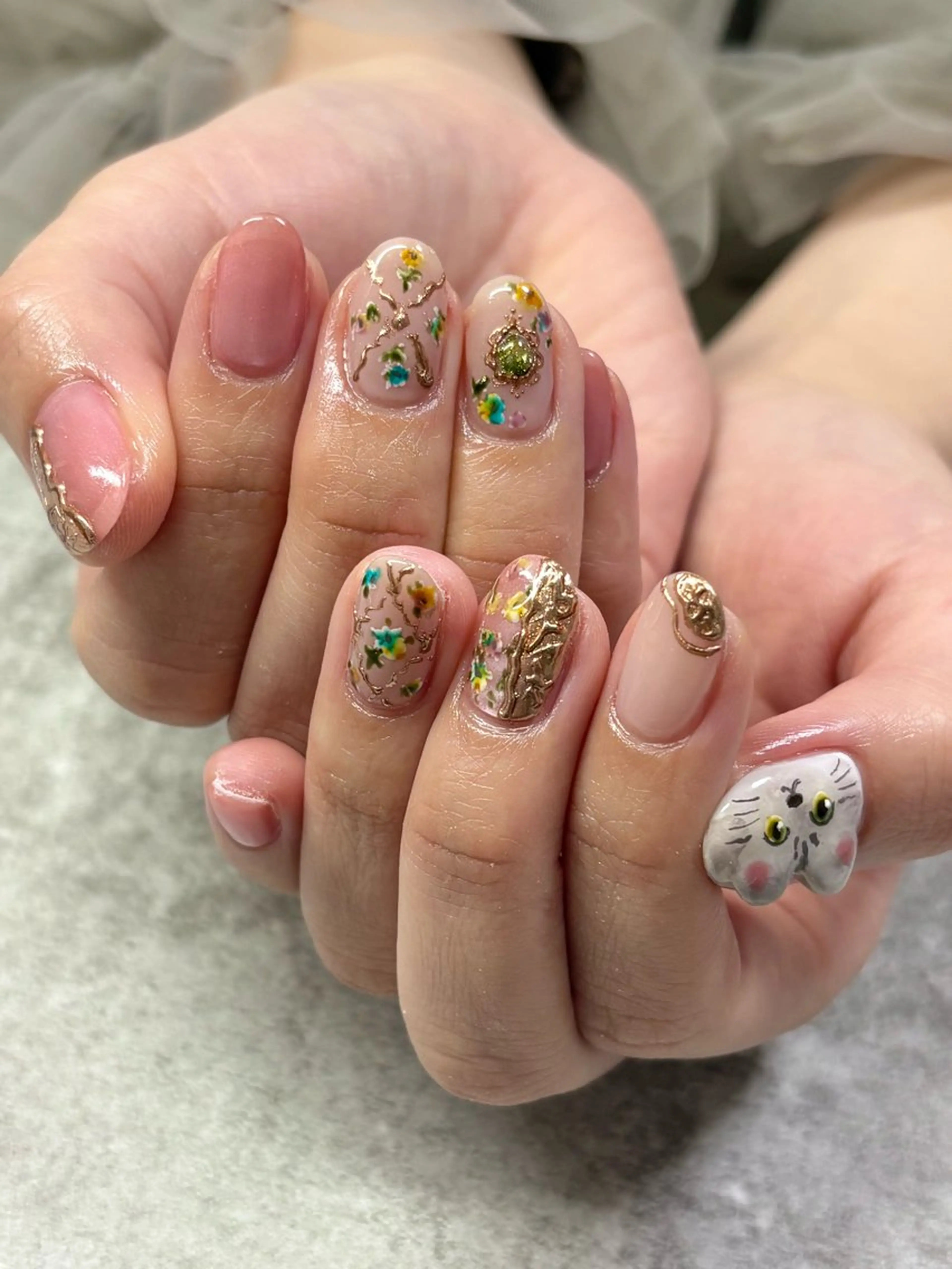 ネイル ハンドネイル FIORITURA Maikoのネイルデザイン