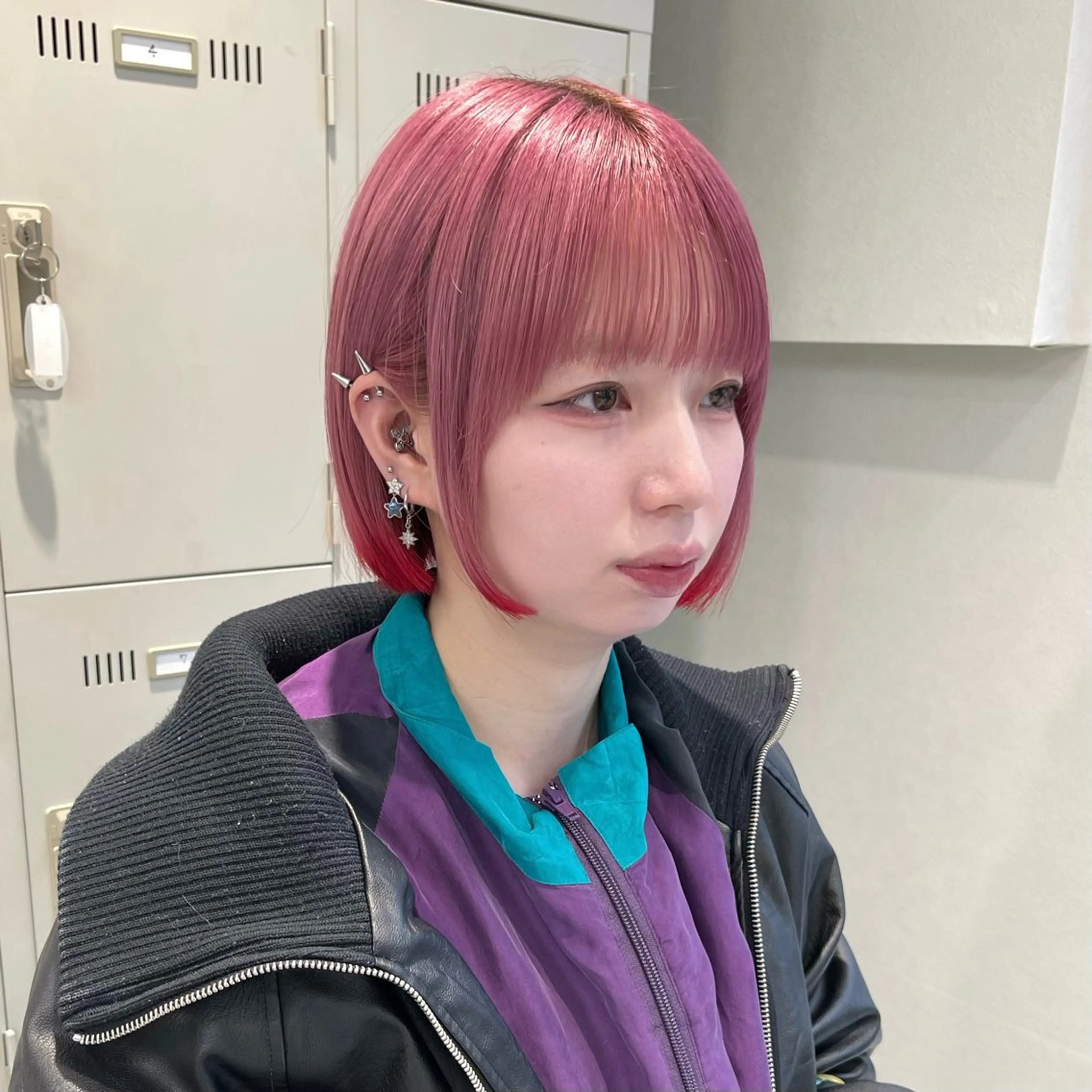 カラー ヘアカラー トリートメント ハイトーン/レイヤ ーTENSHOのヘアスタイル