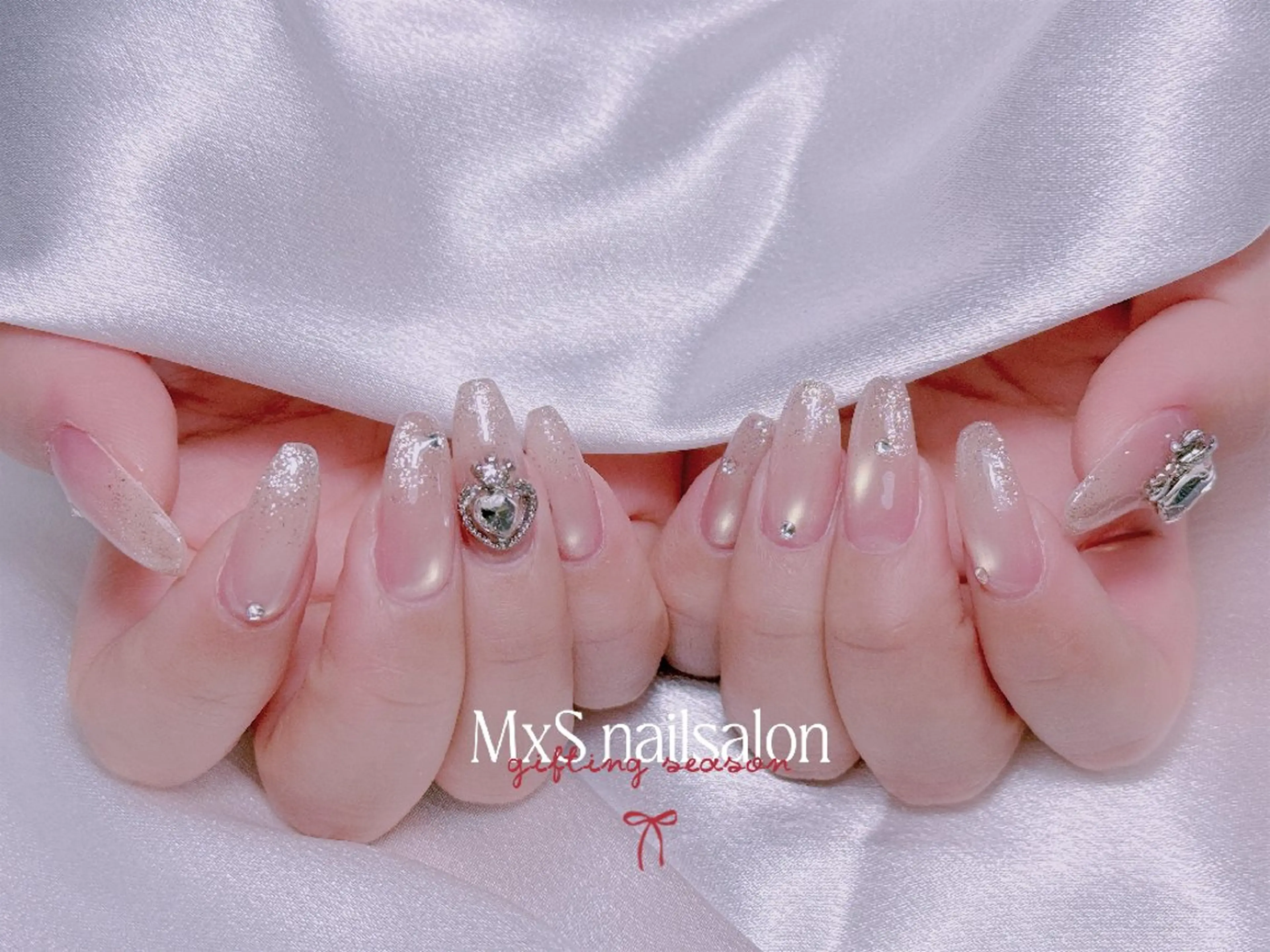 ネイル ジェルネイル 韓国ネイル マグネットネイル パラジェル バレンタイン ハンドネイル MxS Nail(長さだし/フィルイン/マグネット/韓国ネイル/ワンホンネイル/ワンカラー)所属・MxS リィリィのネイルデザイン