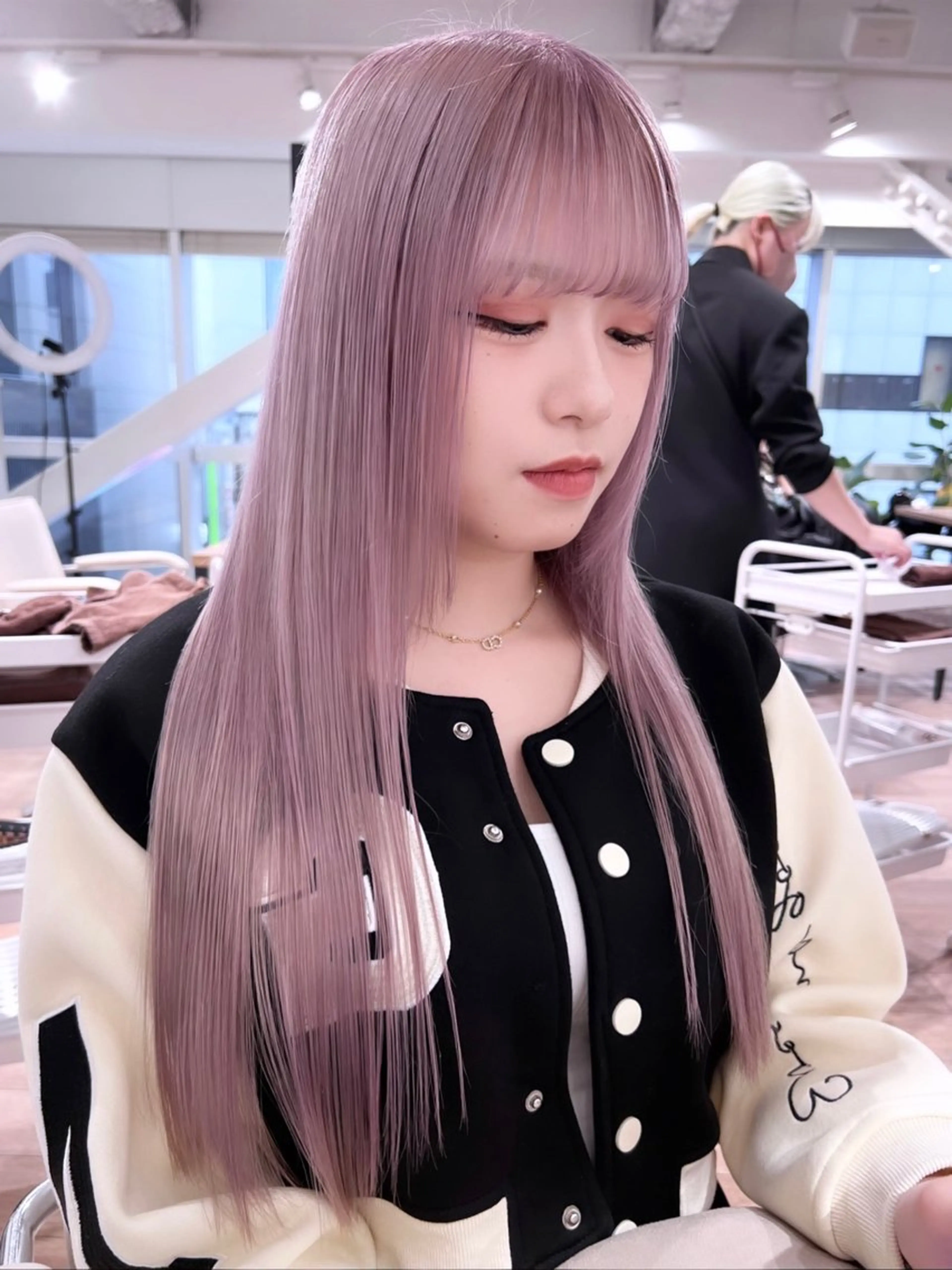 ロング カラー バレイヤージュ ベージュカラー ブリーチ ケアブリーチ ダブルカラー 前髪/顔まわりカット 艶髪/髪質改善/縮毛のヘアスタイル