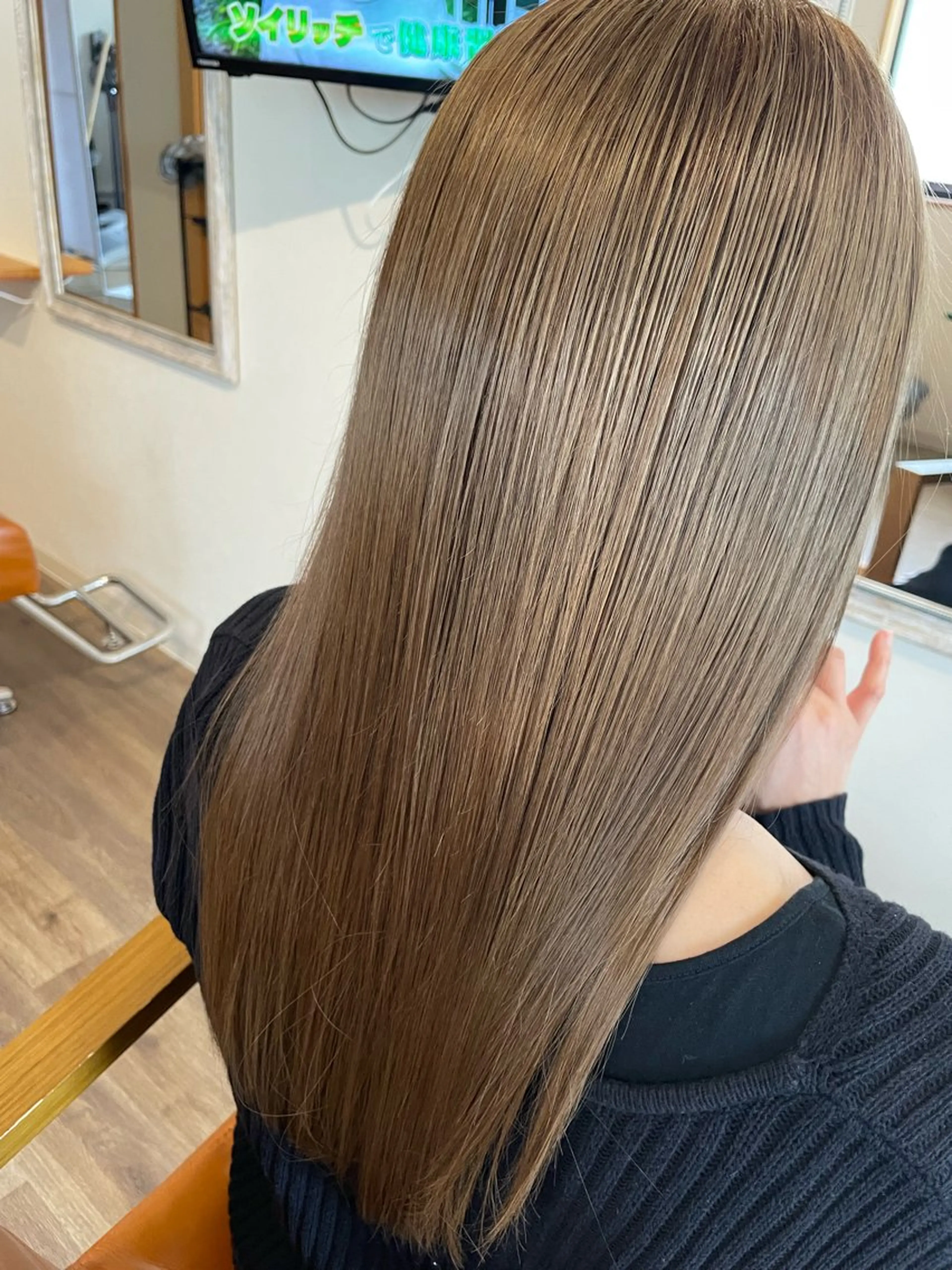 ロング トリートメント ラピス所属・ラピスREIKA (女性限定)のヘアスタイル