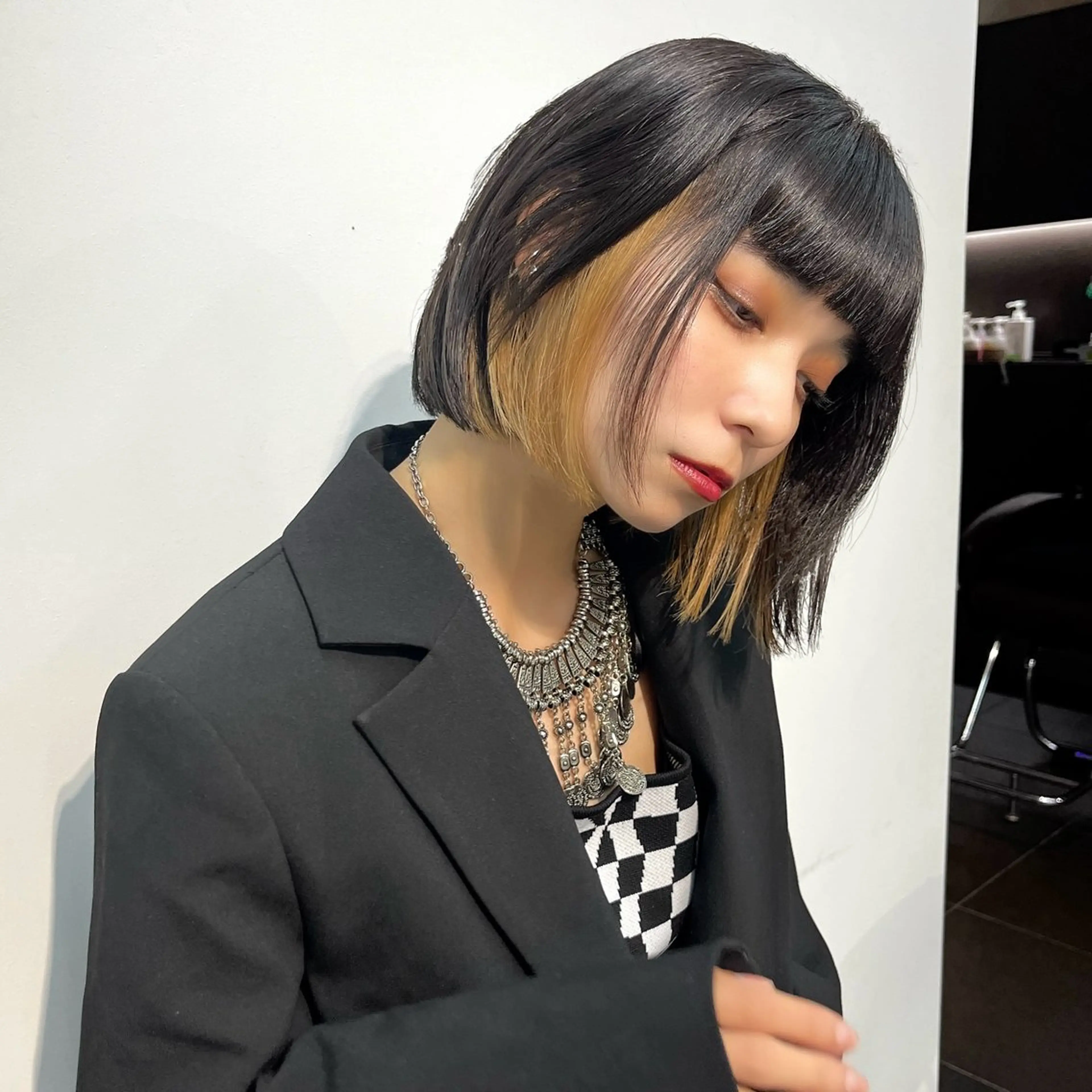 カラー ボブ・顔まわり 💎愛唯(めい)のヘアスタイル