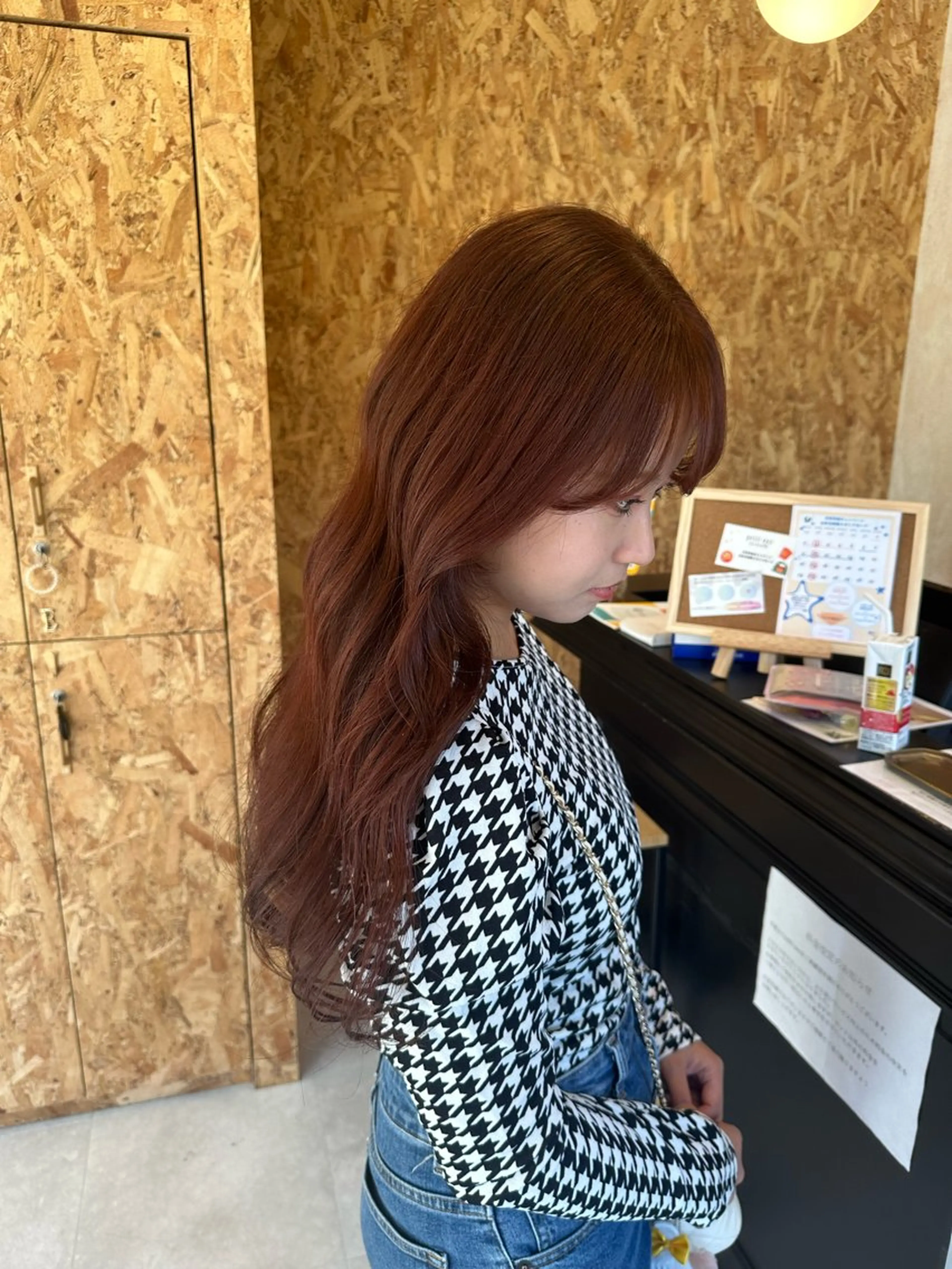 ロング ピンクブラウン ヘアカラー 野上 麗のヘアスタイル