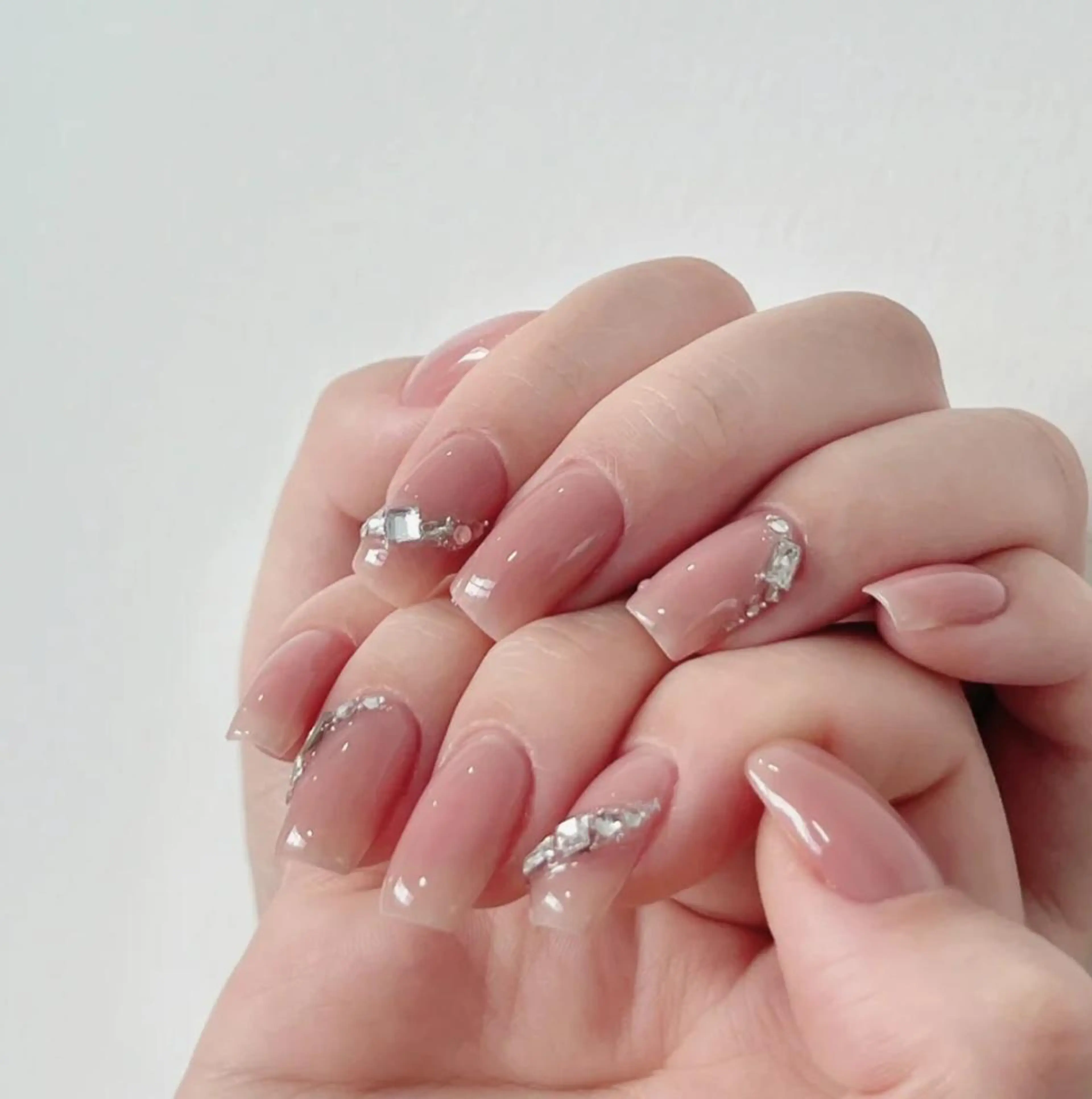 ネイル 長さ出し ネイルチップ Queens momoのネイルデザイン