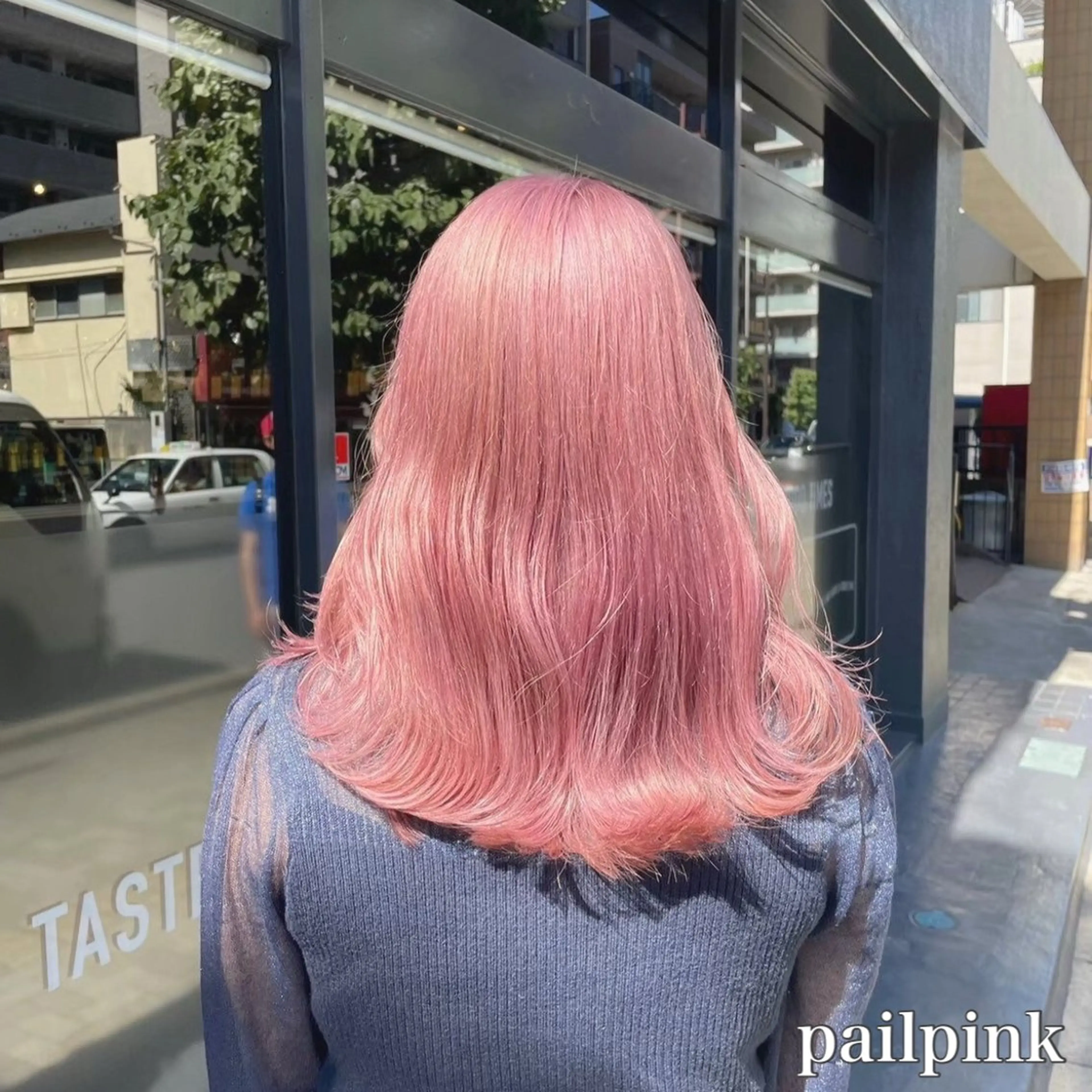 セミロング カラー ヘアアレンジ ピンクカラー ヘアカラー トリートメント ヘアセット 🩵ダメージレス艶感 ハイトーン🩷のヘアスタイル