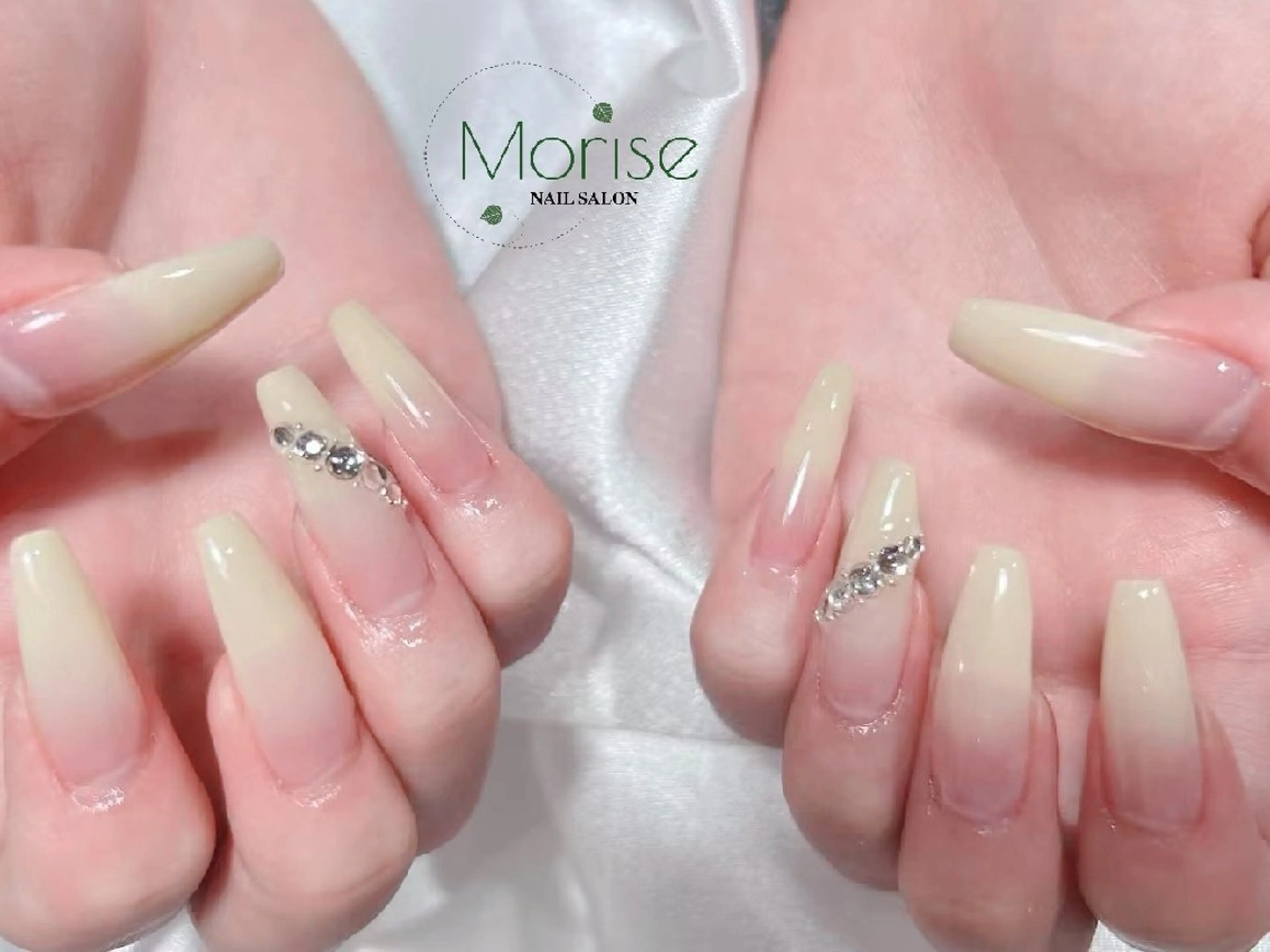 ネイル フットネイル フレンチネイル ジェルネイル ガラスフレンチ 韓国ネイル ハンドネイル ハンドケア MoriseNail 表参道のネイルデザイン