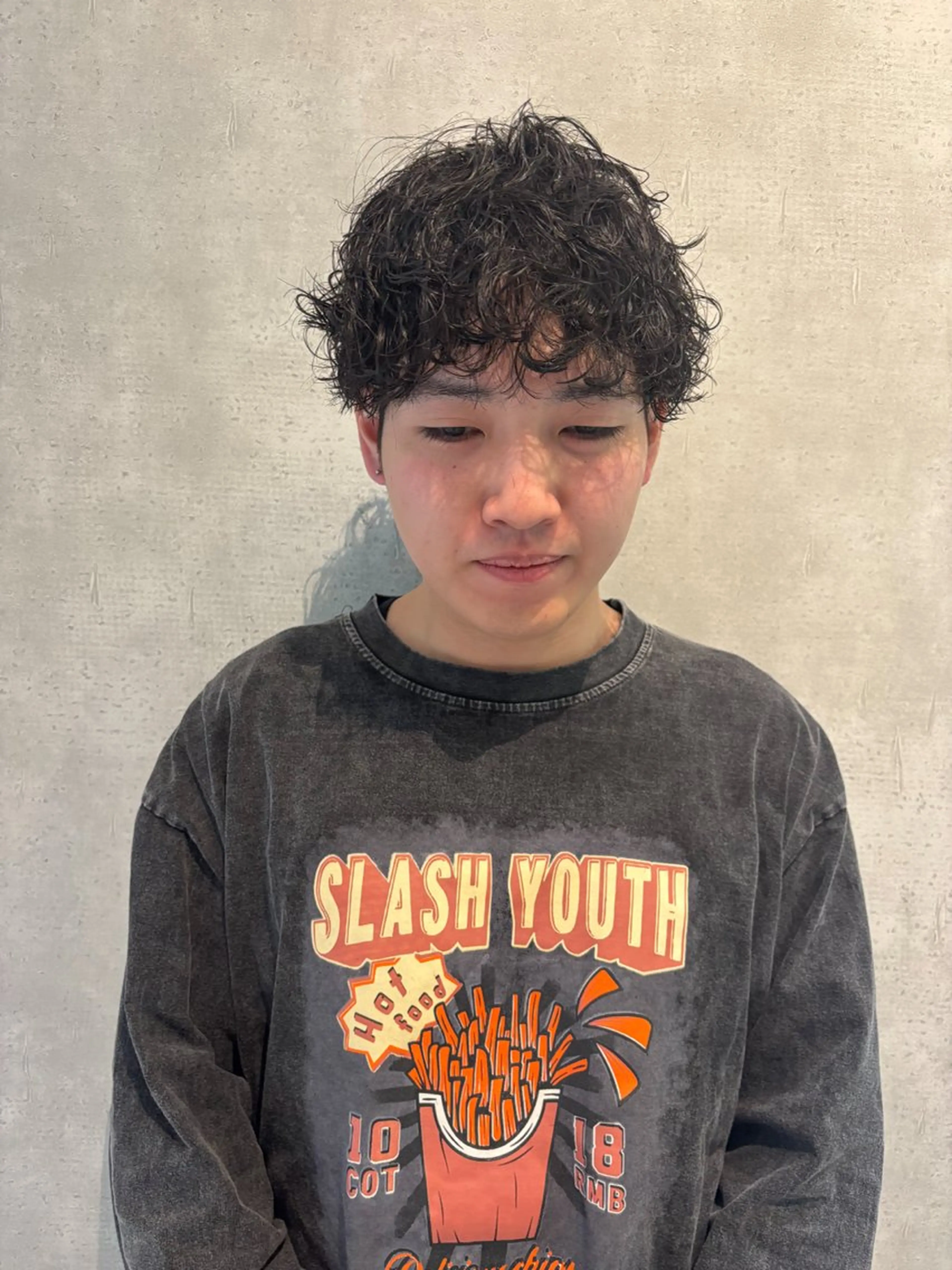 ショート パーマ メンズ 波巻きパーマ カット パーマ 宮嶋 勇輔のヘアスタイル