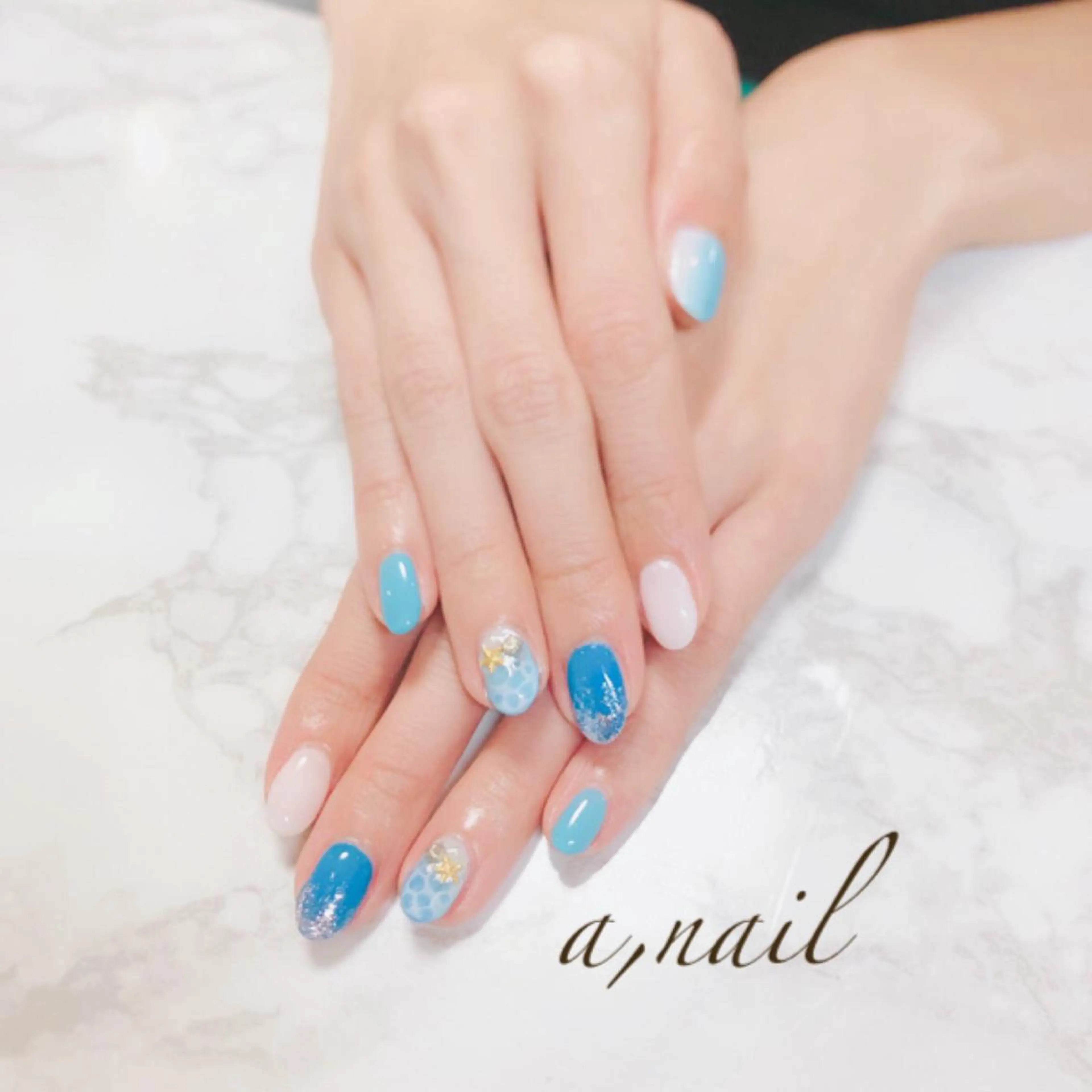 ネイル フットネイル ジェルネイル グラデーション ワンカラーネイル シンプルネイル ハンドネイル ネイルサロン エーネイルのネイルデザイン