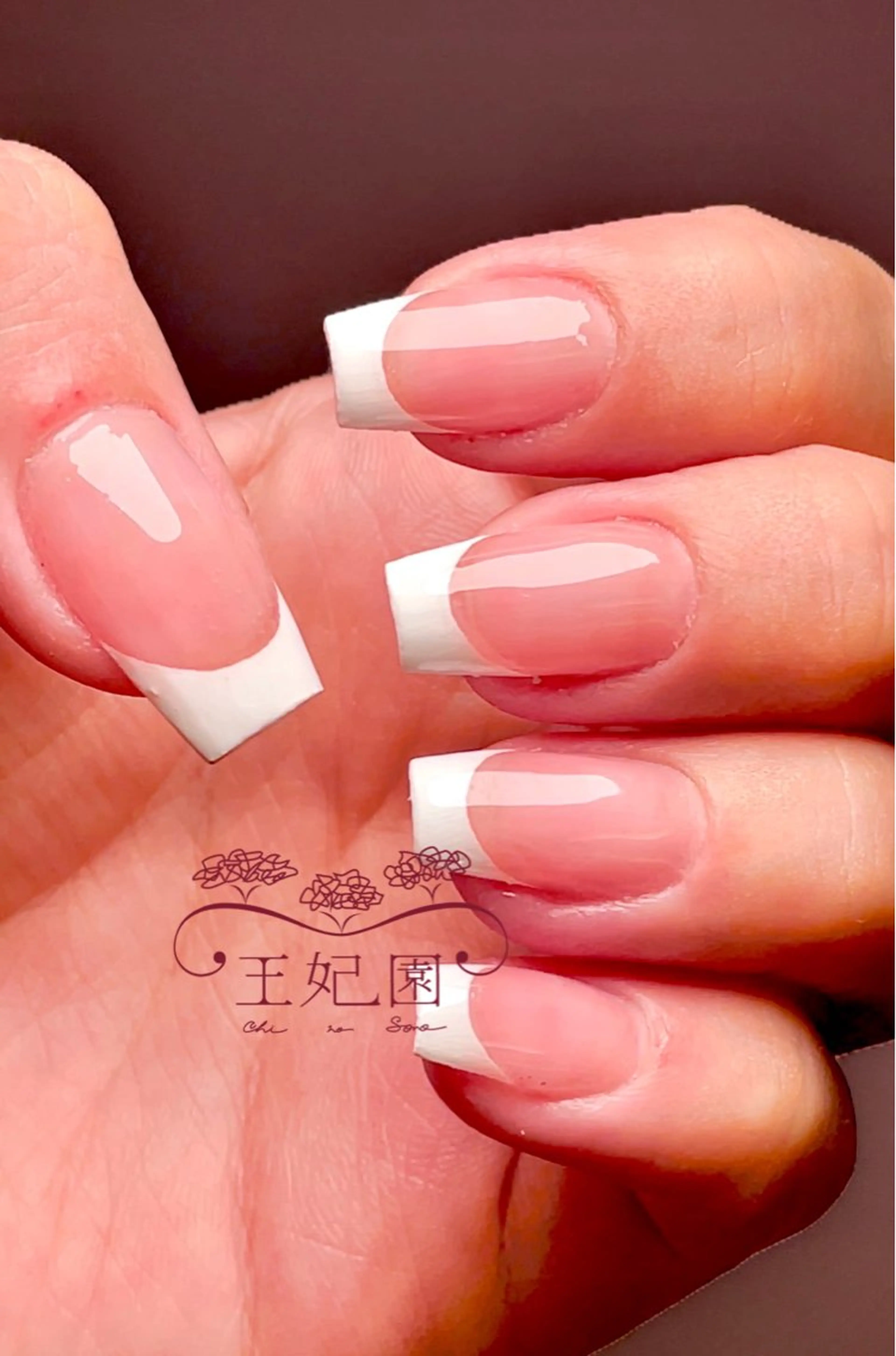 ネイル クリアネイル フレンチネイル nail salon王妃の園所属・王妃の園 ohinosonoのネイルデザイン