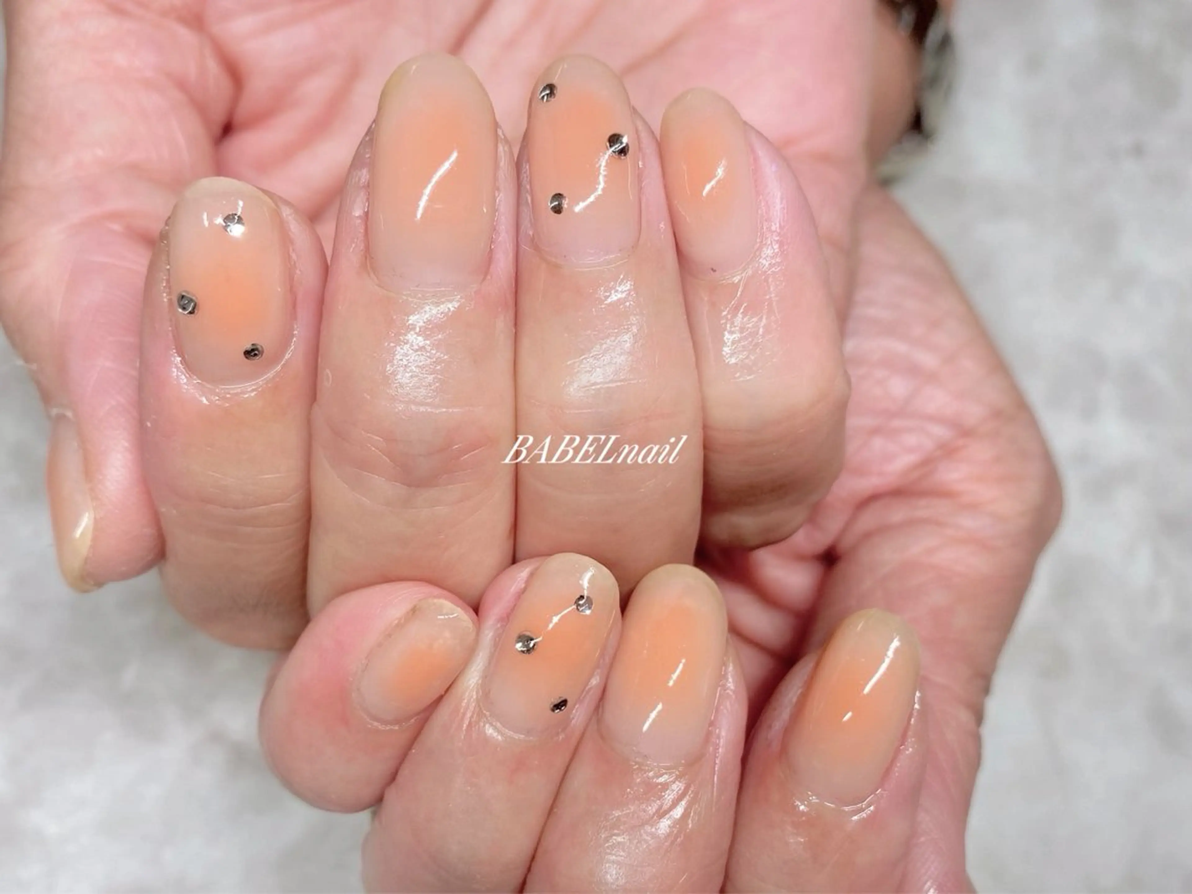 ネイル アートネイル ジェルネイル オフィスネイル ショートネイル ハンドネイル BABELバベル所属・江戸川橋✨BABEL 【バベル】大人可愛いのネイルデザイン